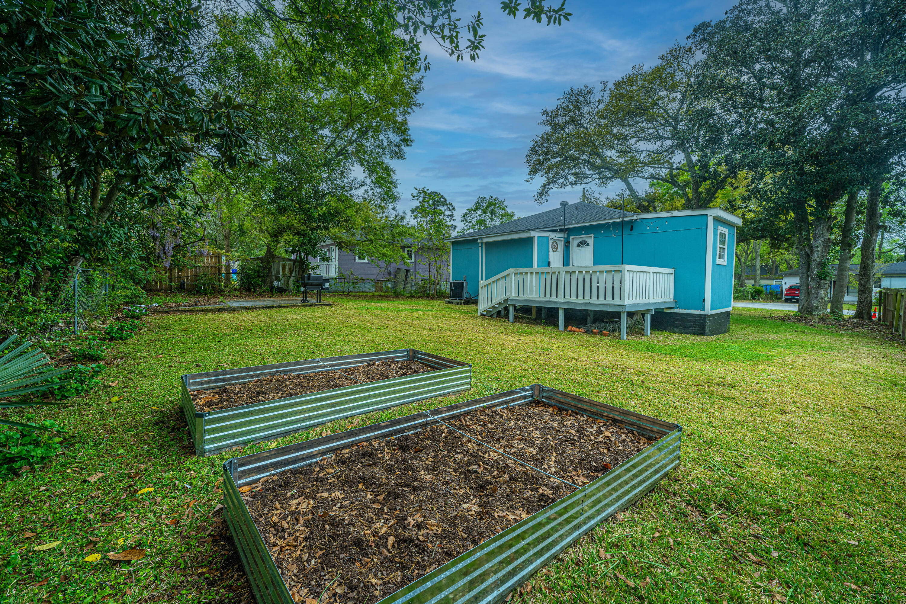 2722 Saratoga Road