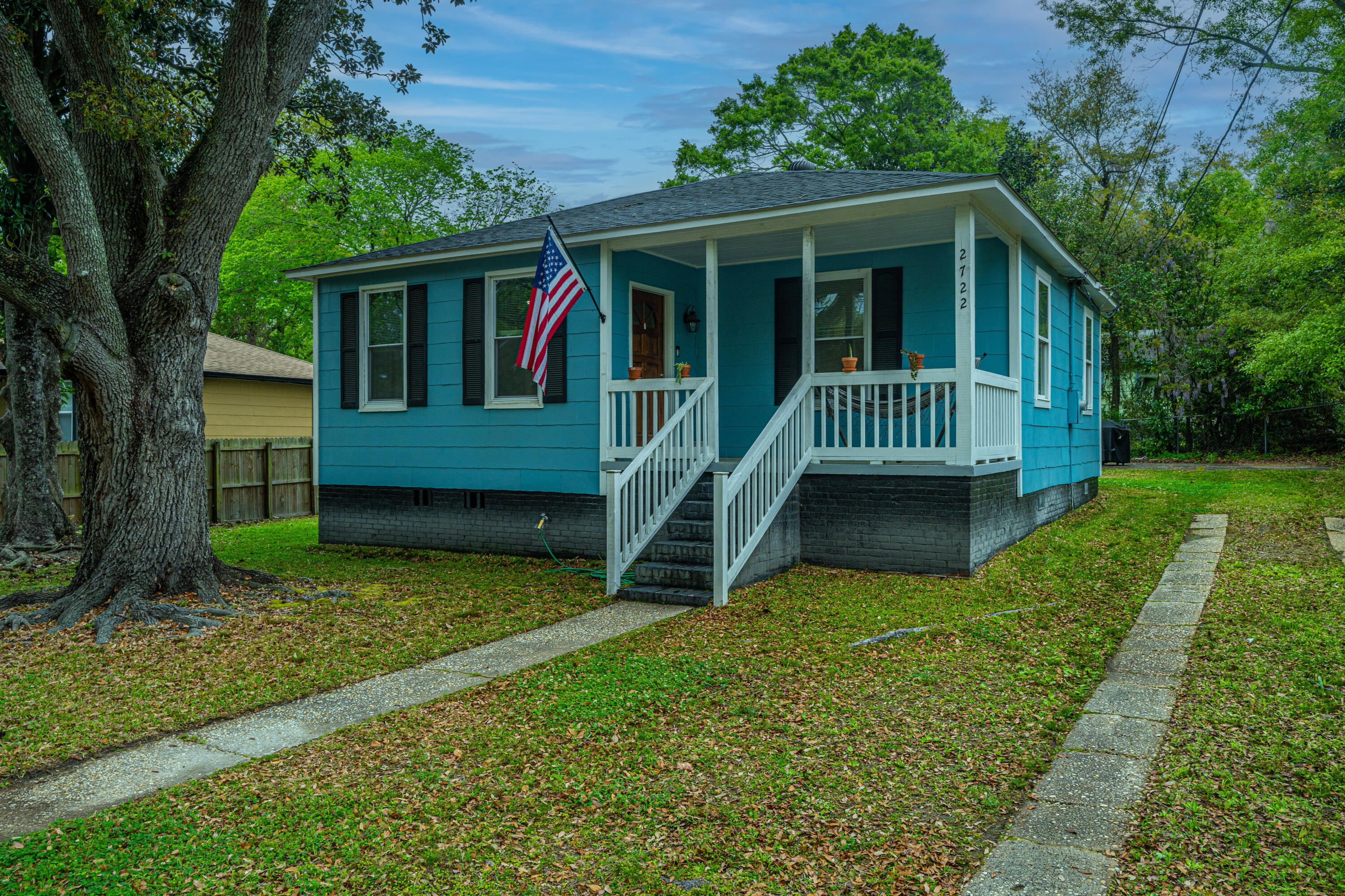 2722 Saratoga Road