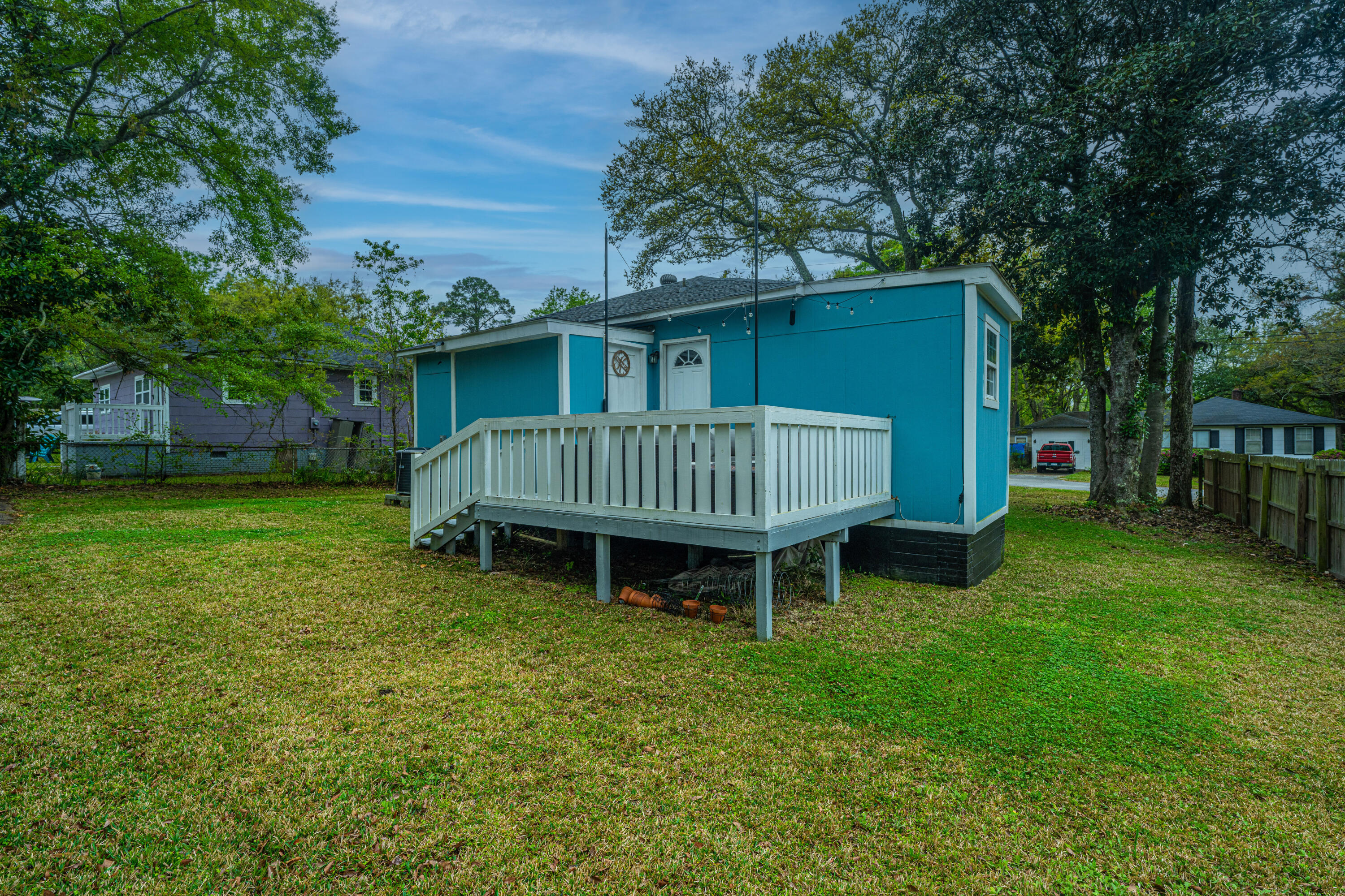 2722 Saratoga Road