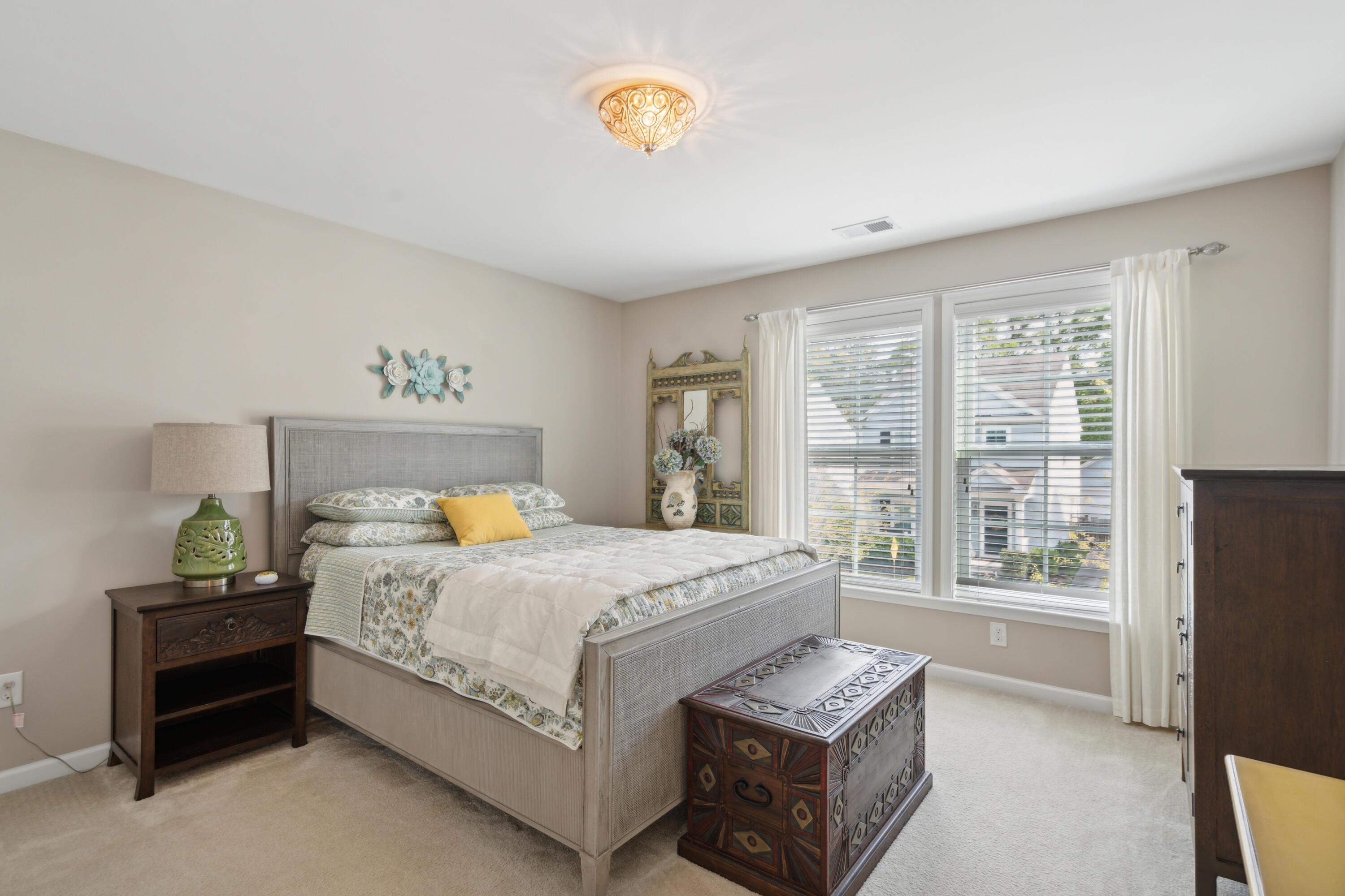 1641 Sparkleberry Lane