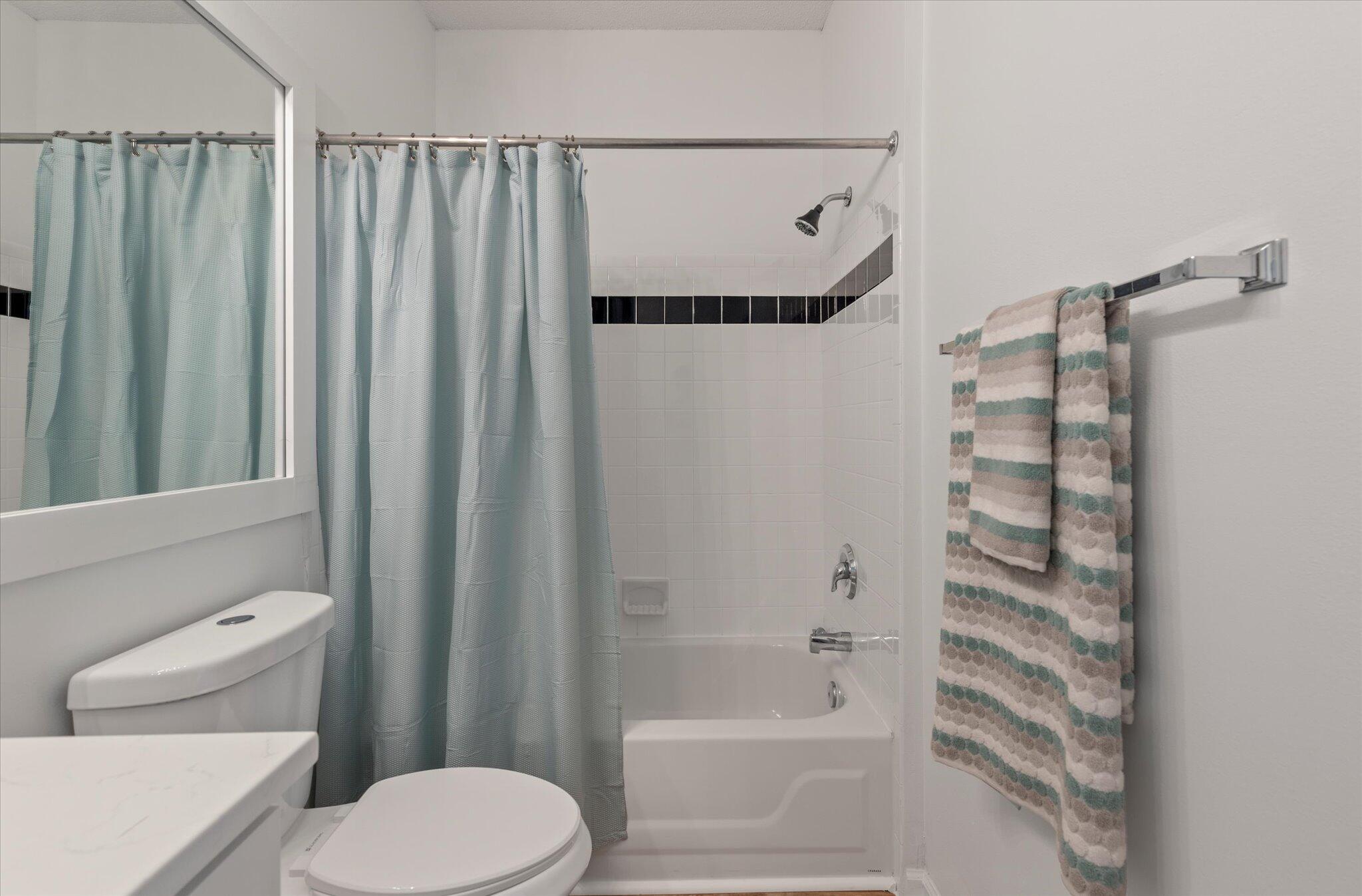 2424 Chatelain Way