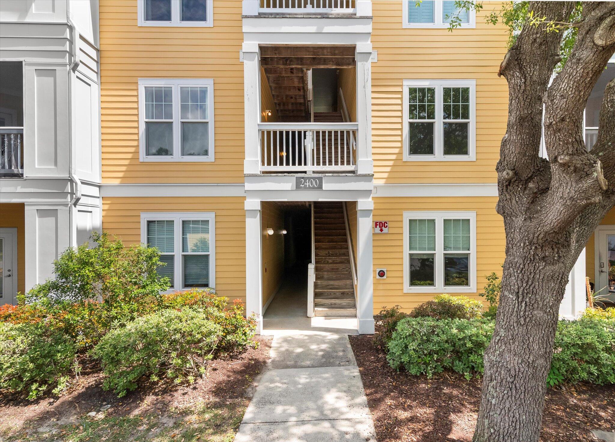 2424 Chatelain Way