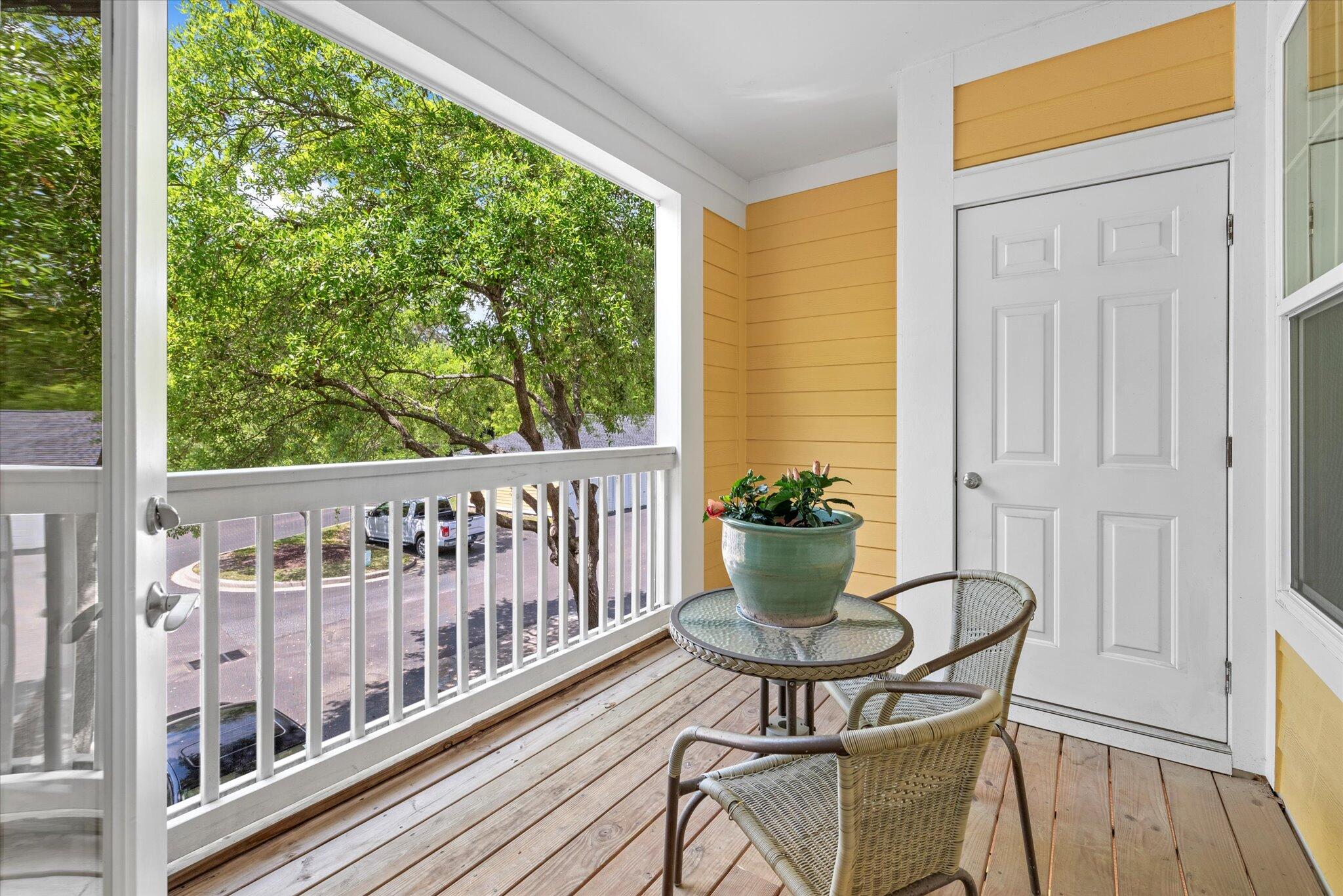 2424 Chatelain Way