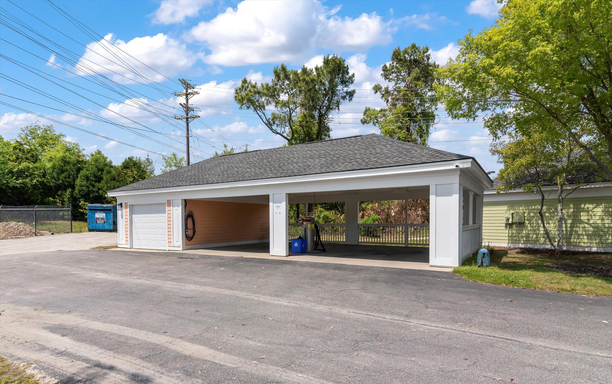2424 Chatelain Way