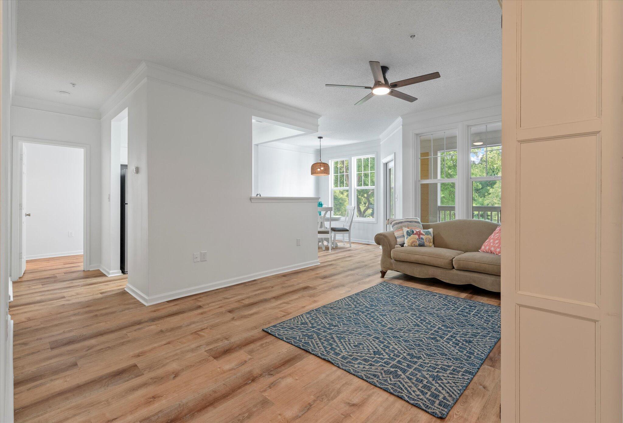 2424 Chatelain Way