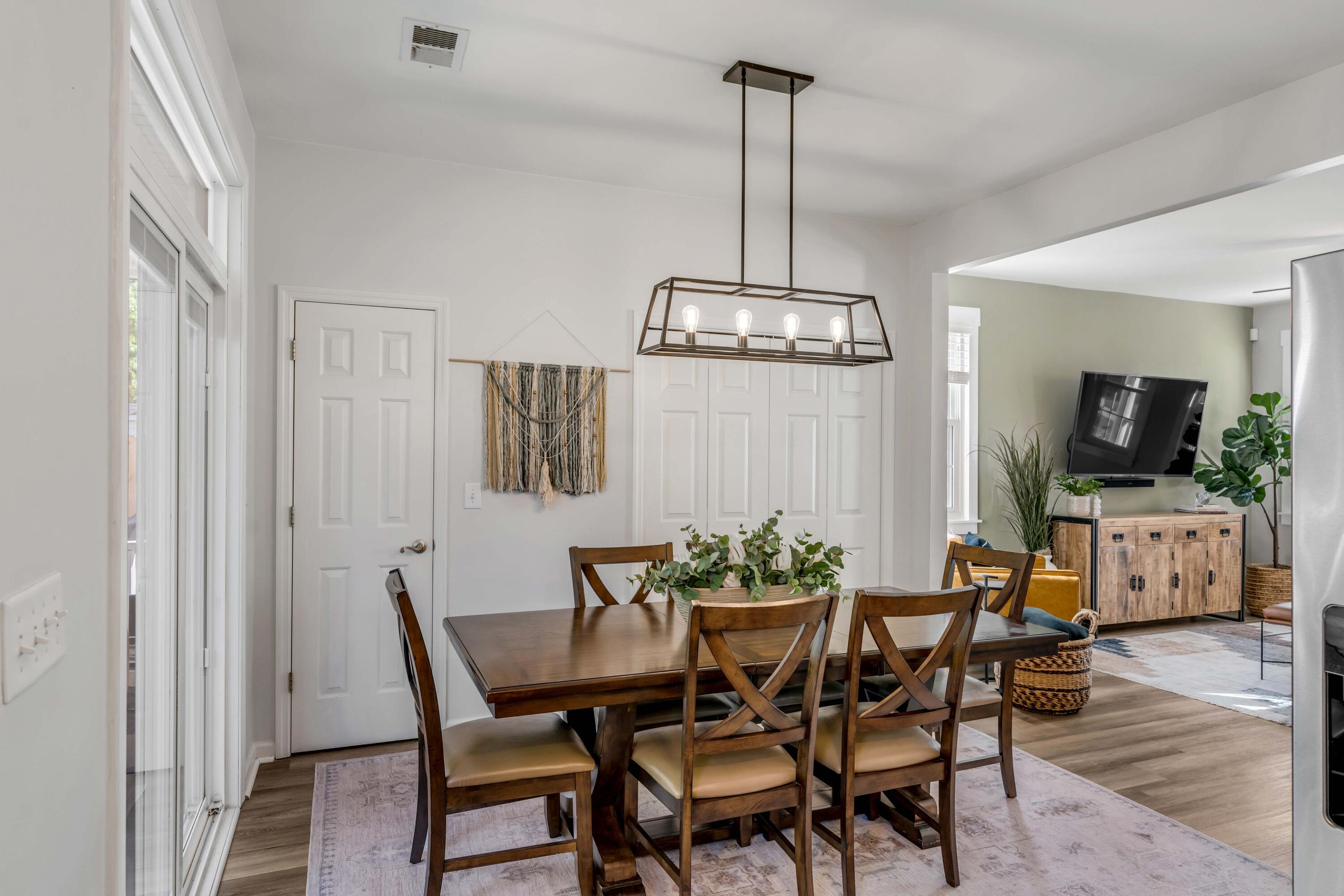 2304 Kennison Lane