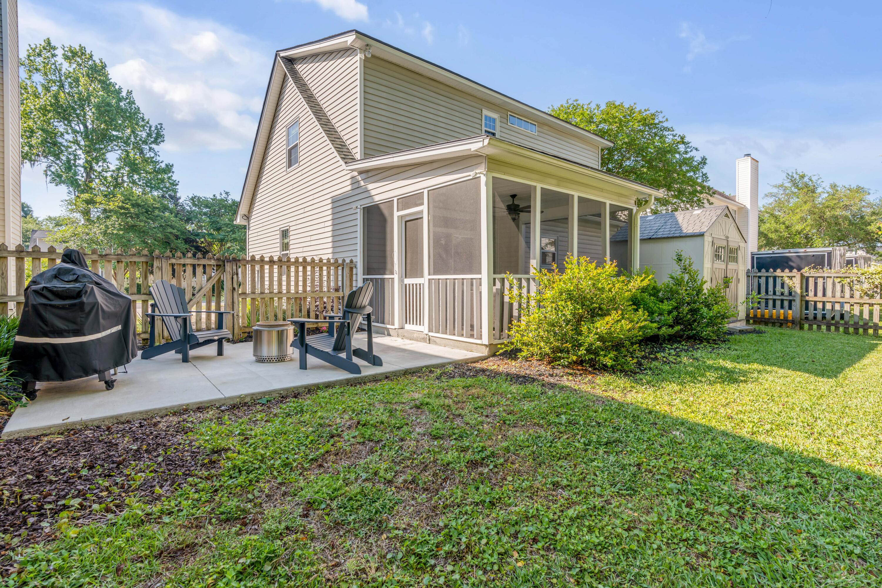 2304 Kennison Lane