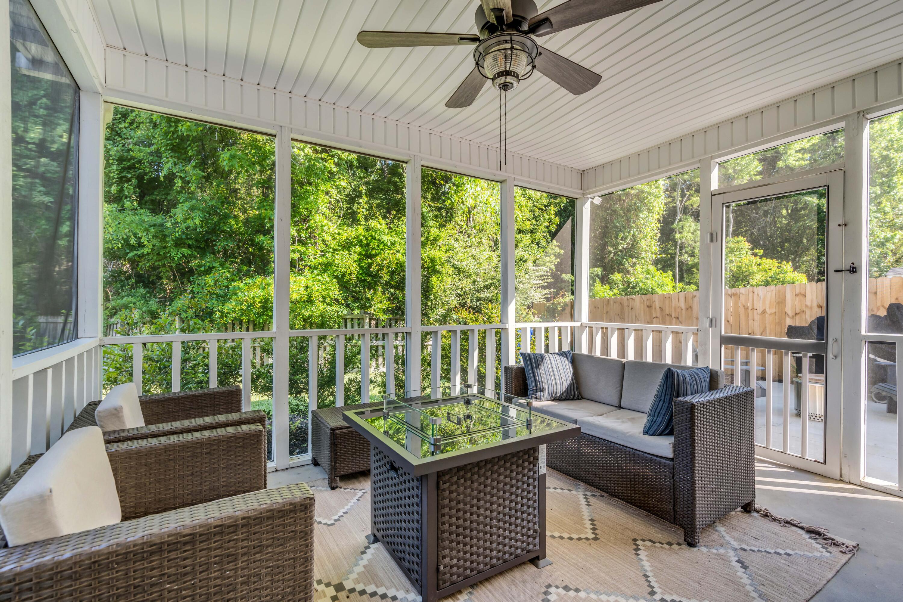 2304 Kennison Lane