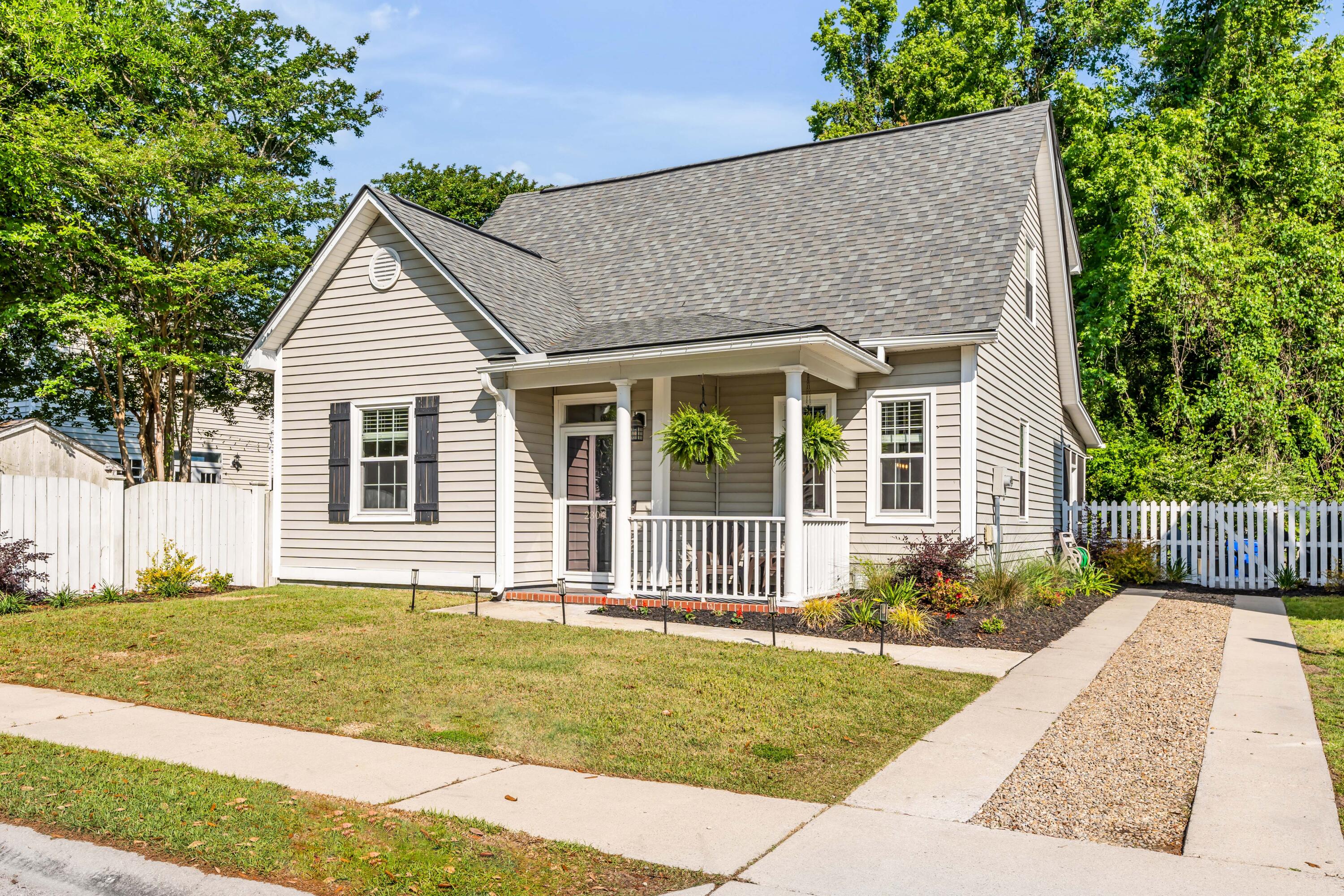 2304 Kennison Lane