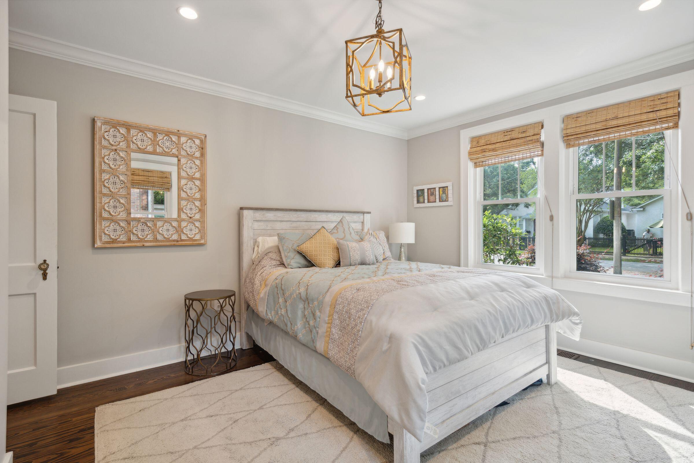 4 Belvue Road