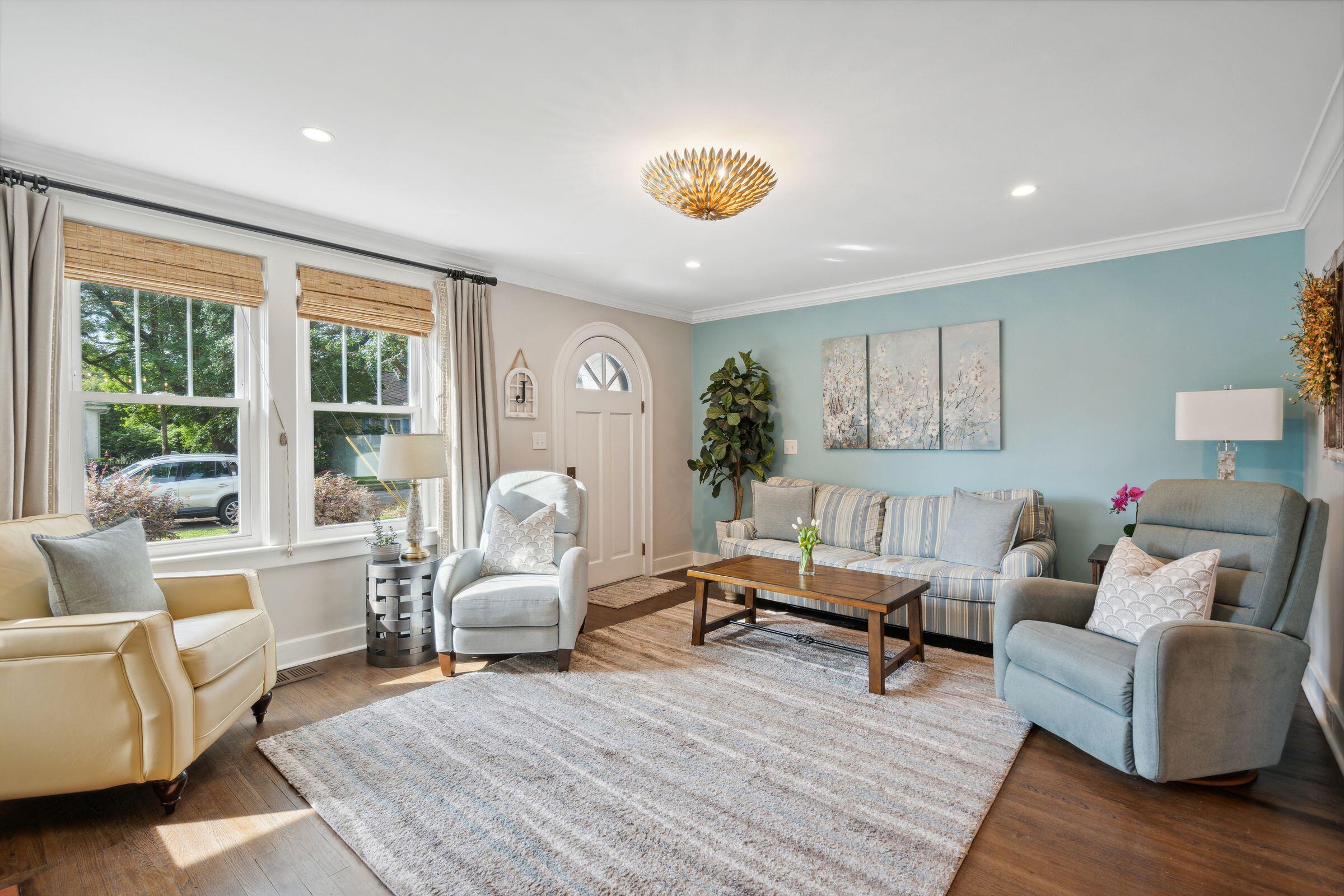 4 Belvue Road