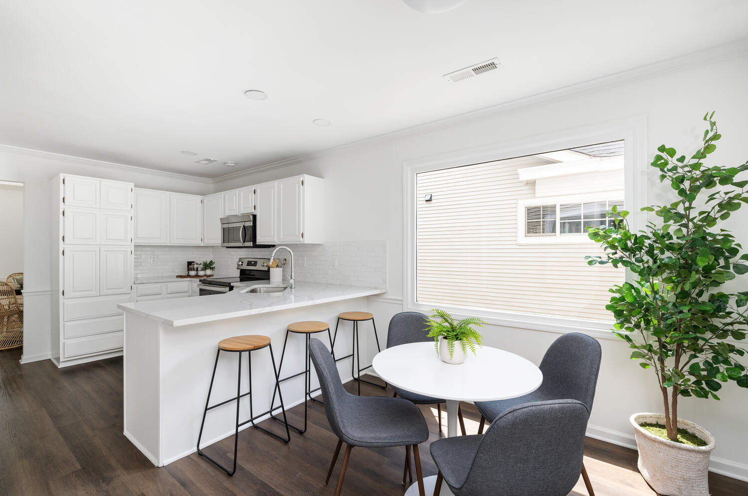9113 Lafayette Court