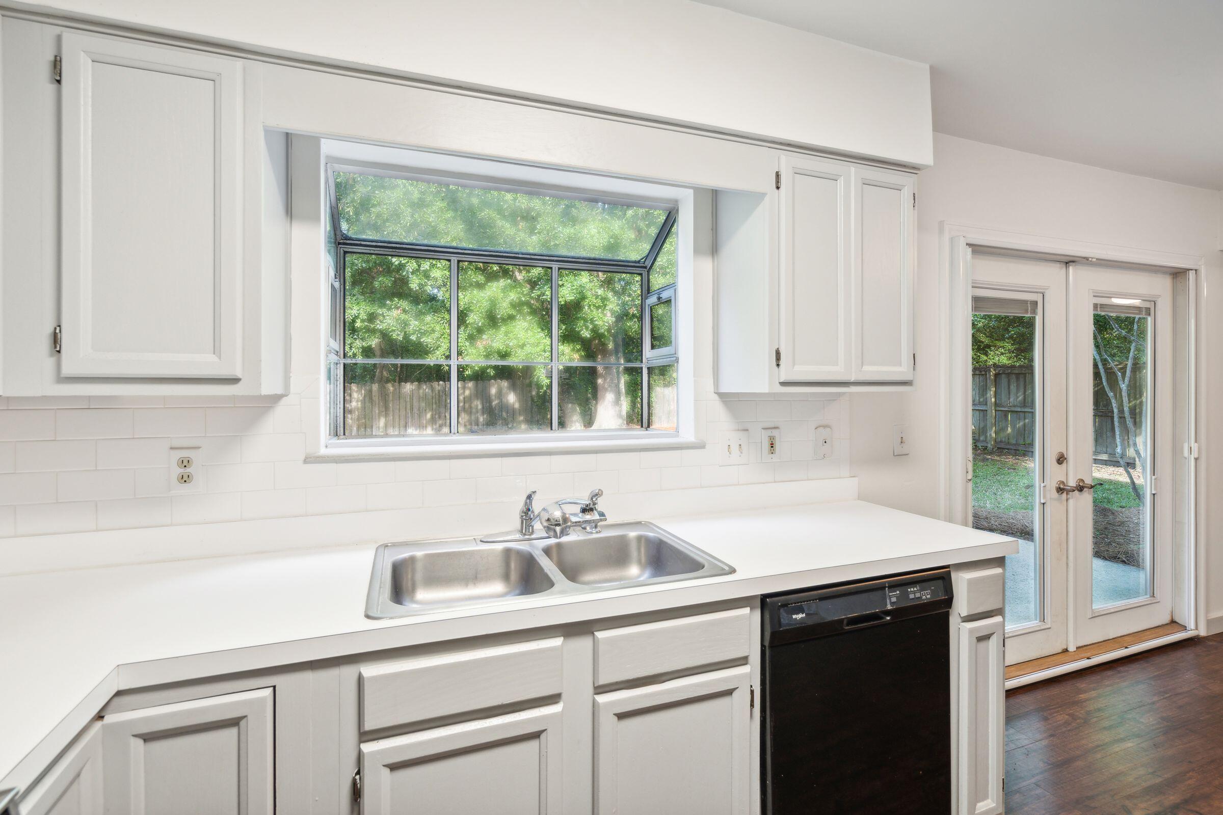 547 Castle Hall Road