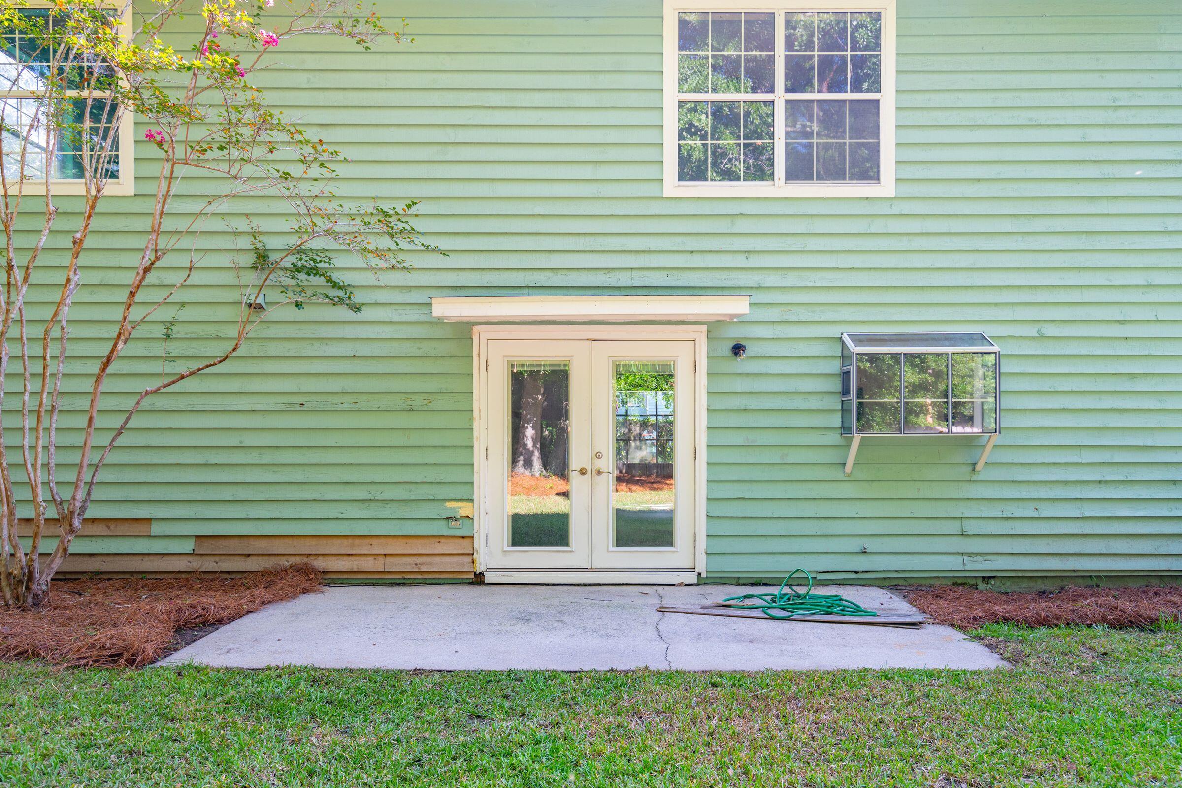 547 Castle Hall Road