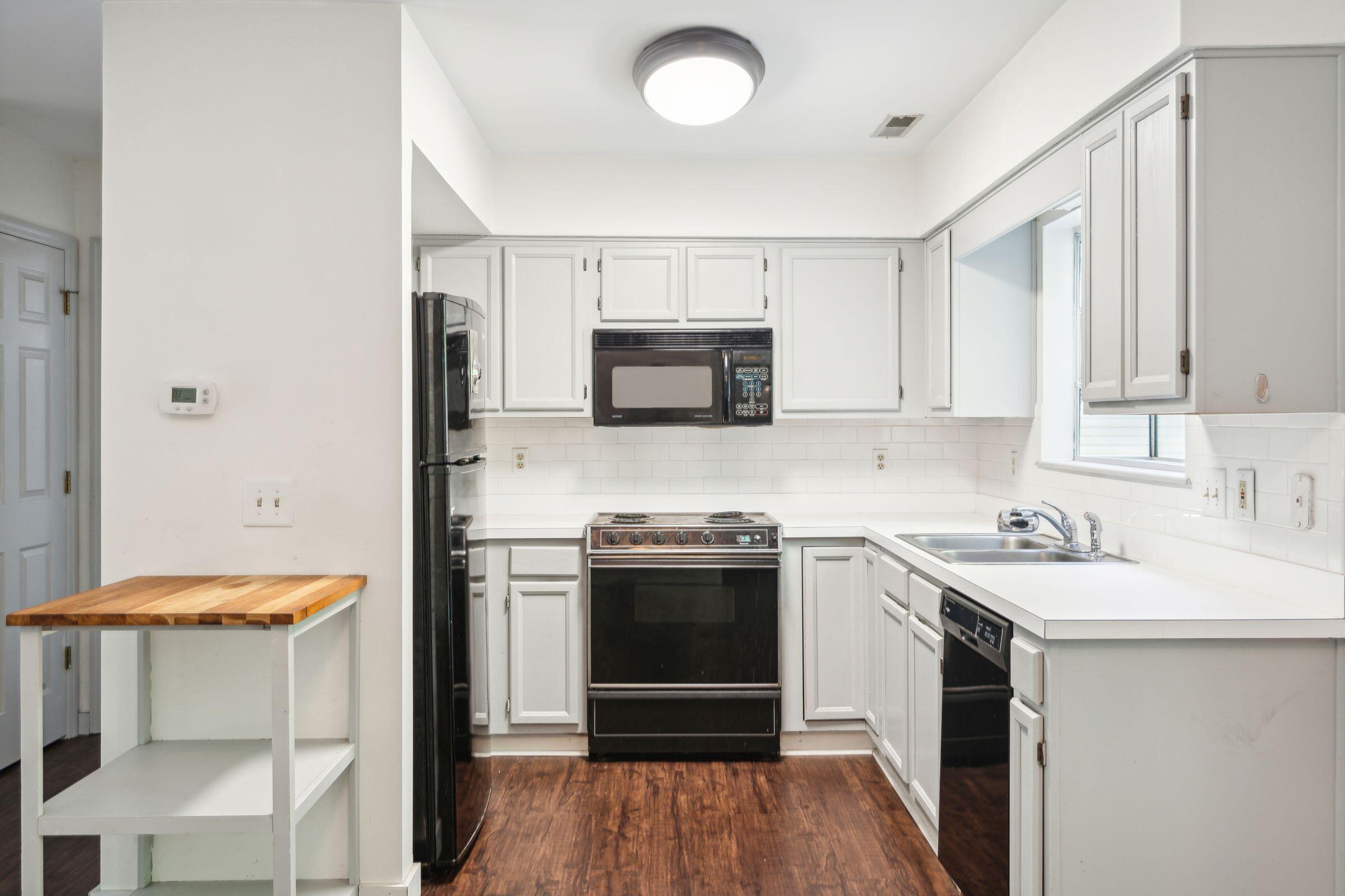547 Castle Hall Road