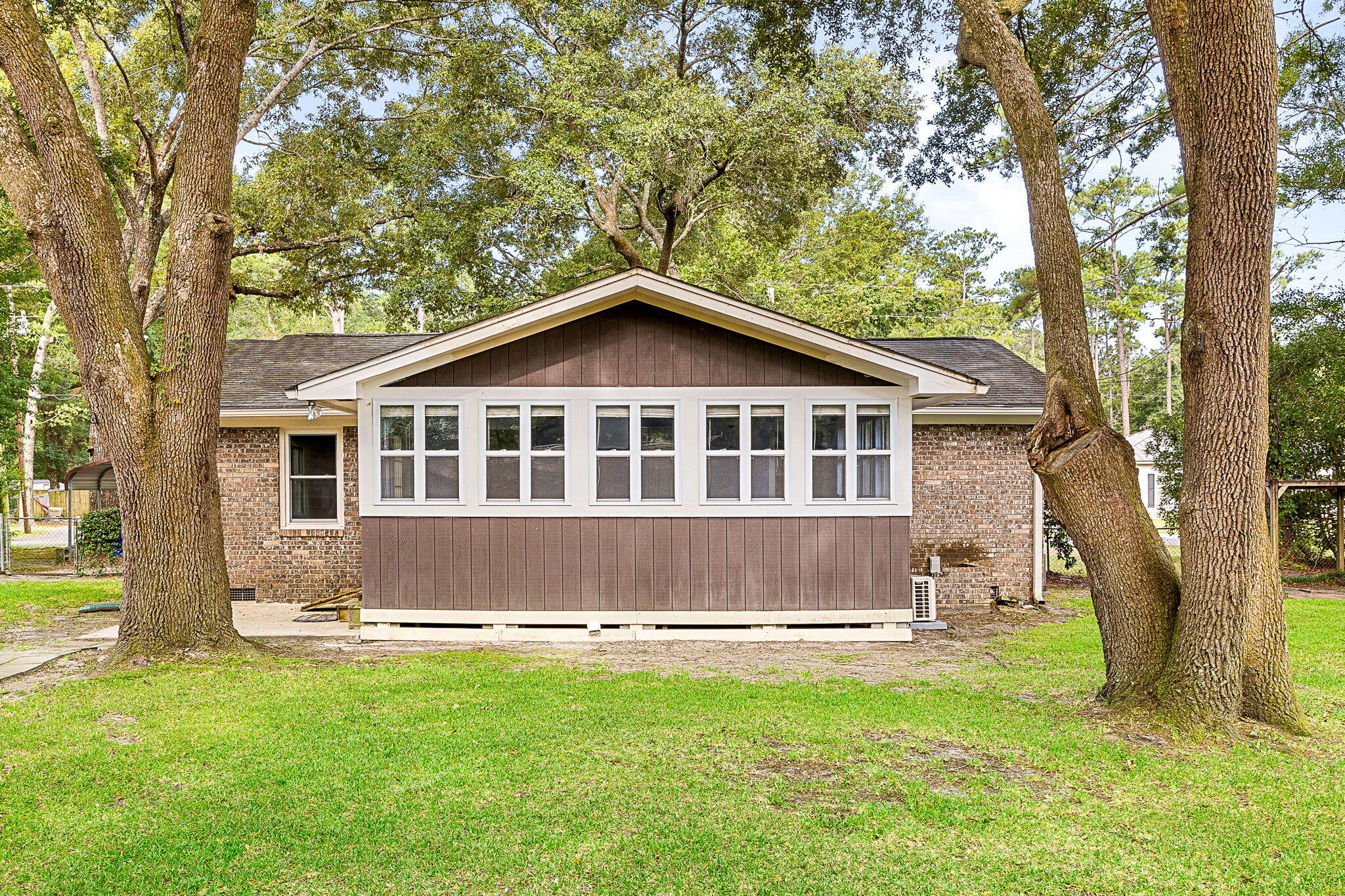 1597 Saint Johns Drive