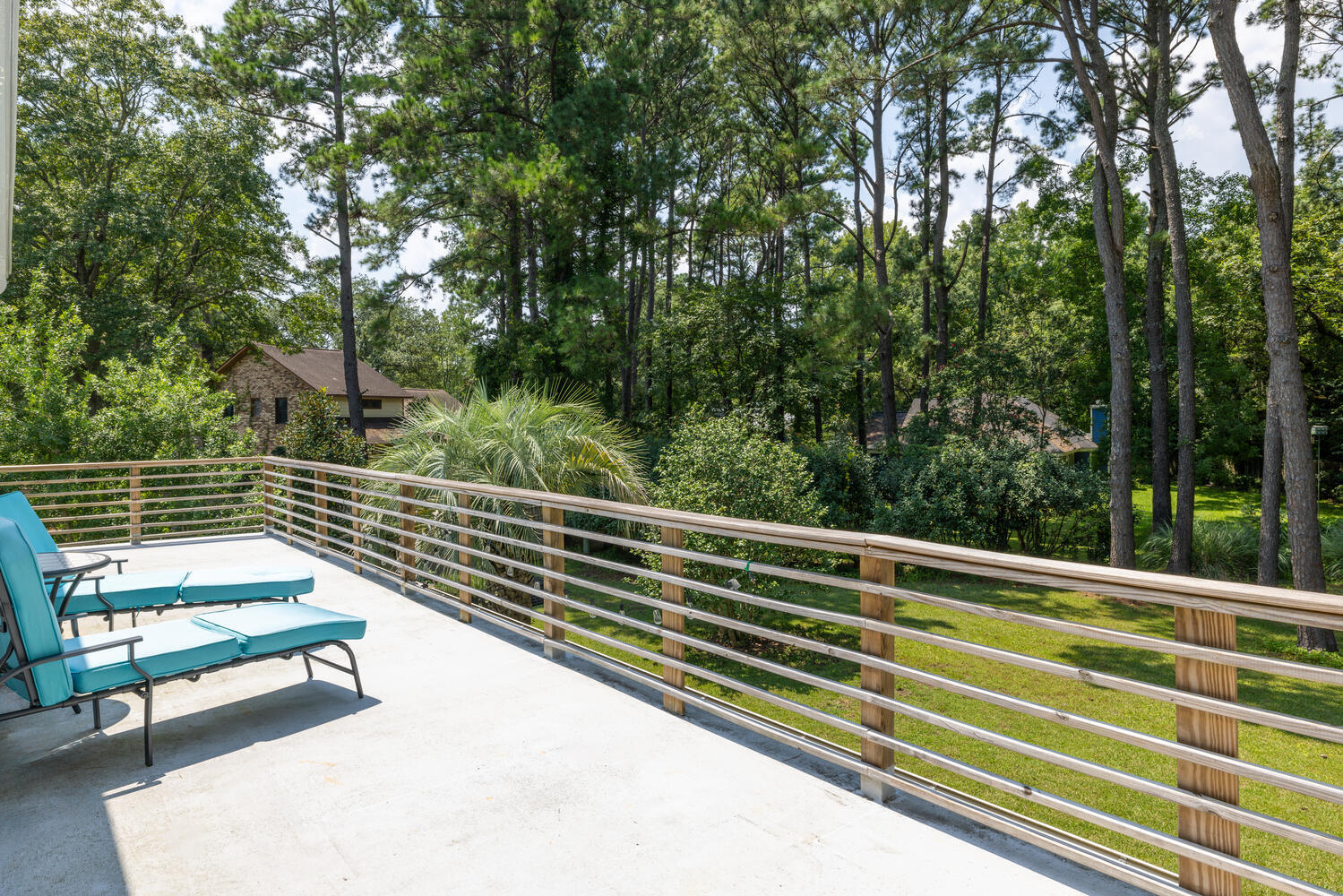 1179 Moss Bluff