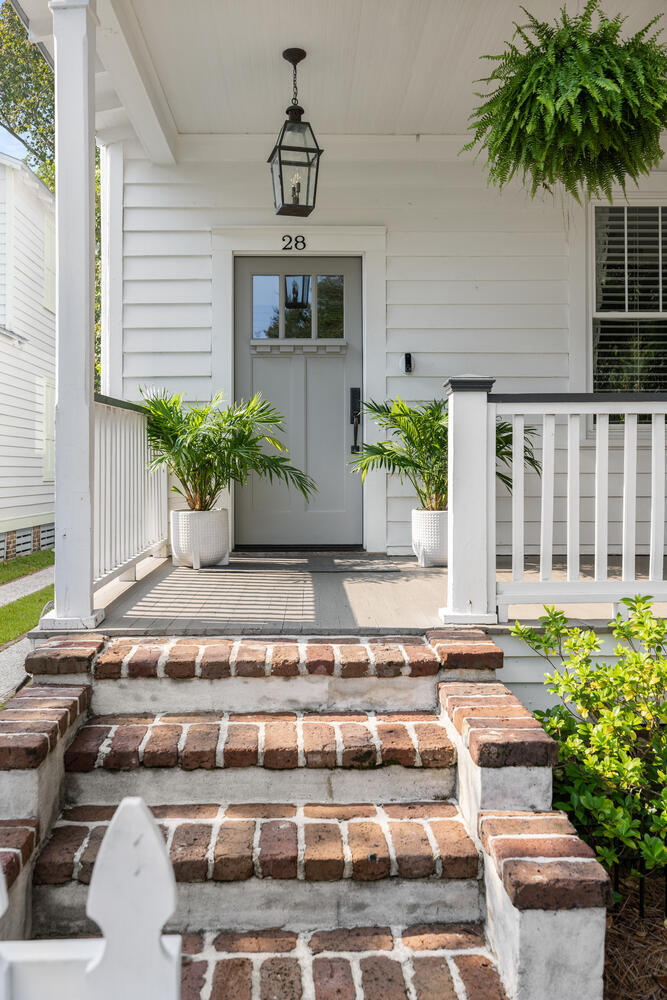 28 Lenox Street