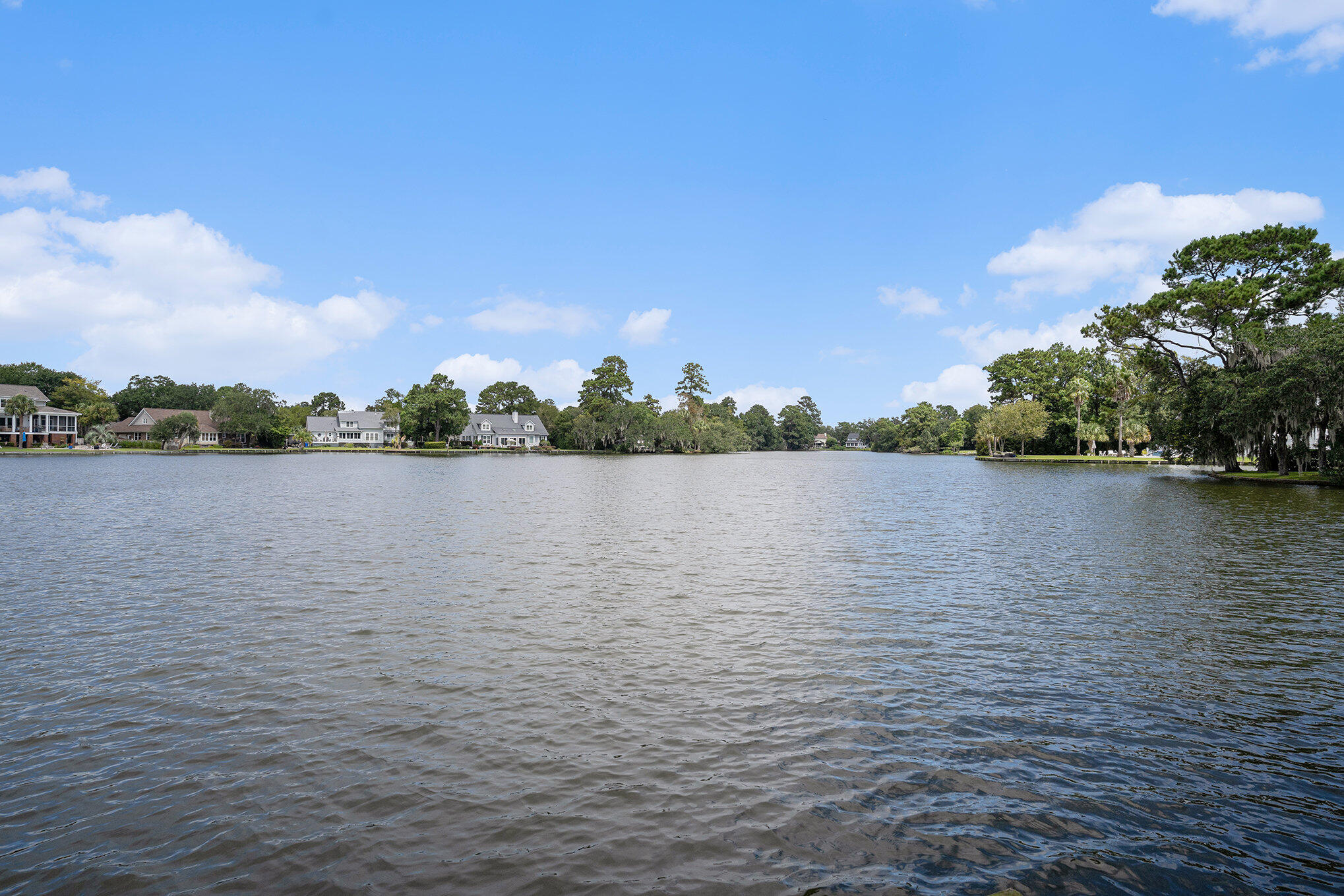670 Libbys Point