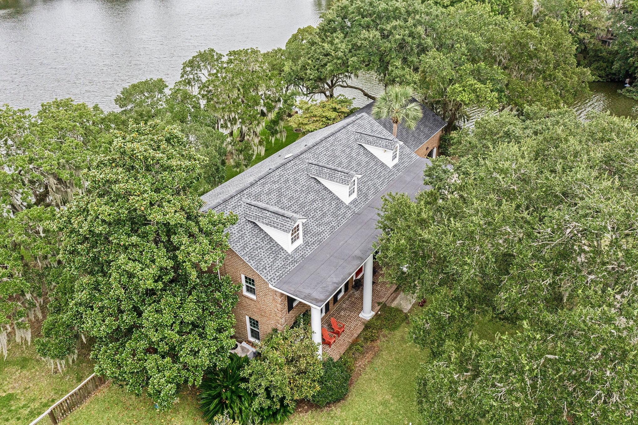 670 Libbys Point