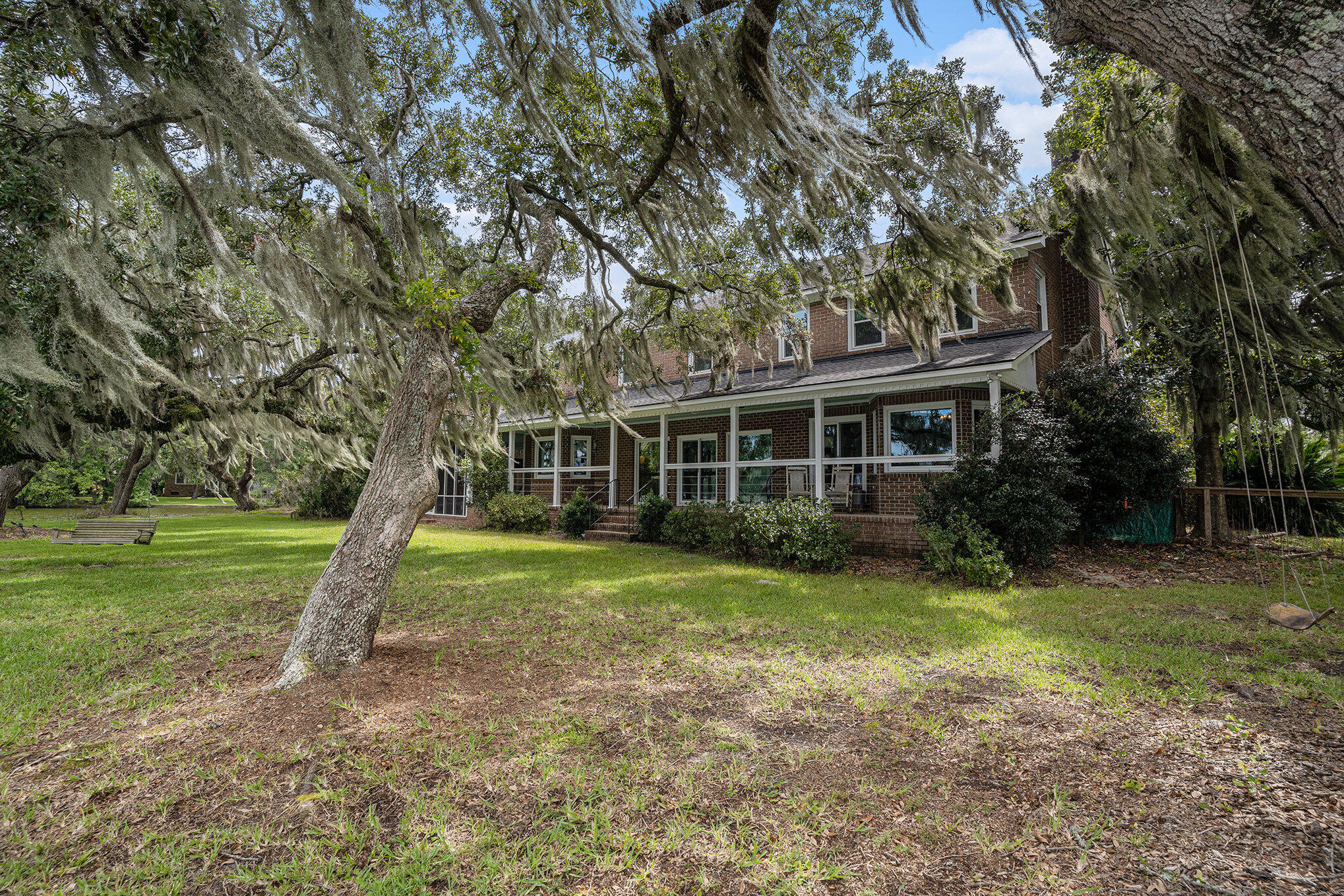 670 Libbys Point