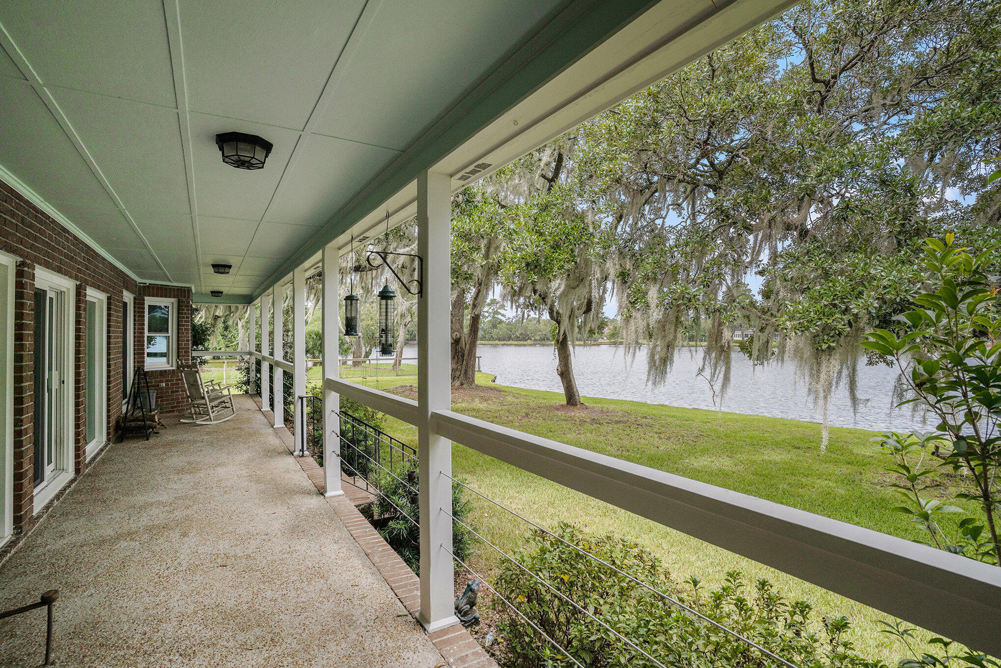 670 Libbys Point