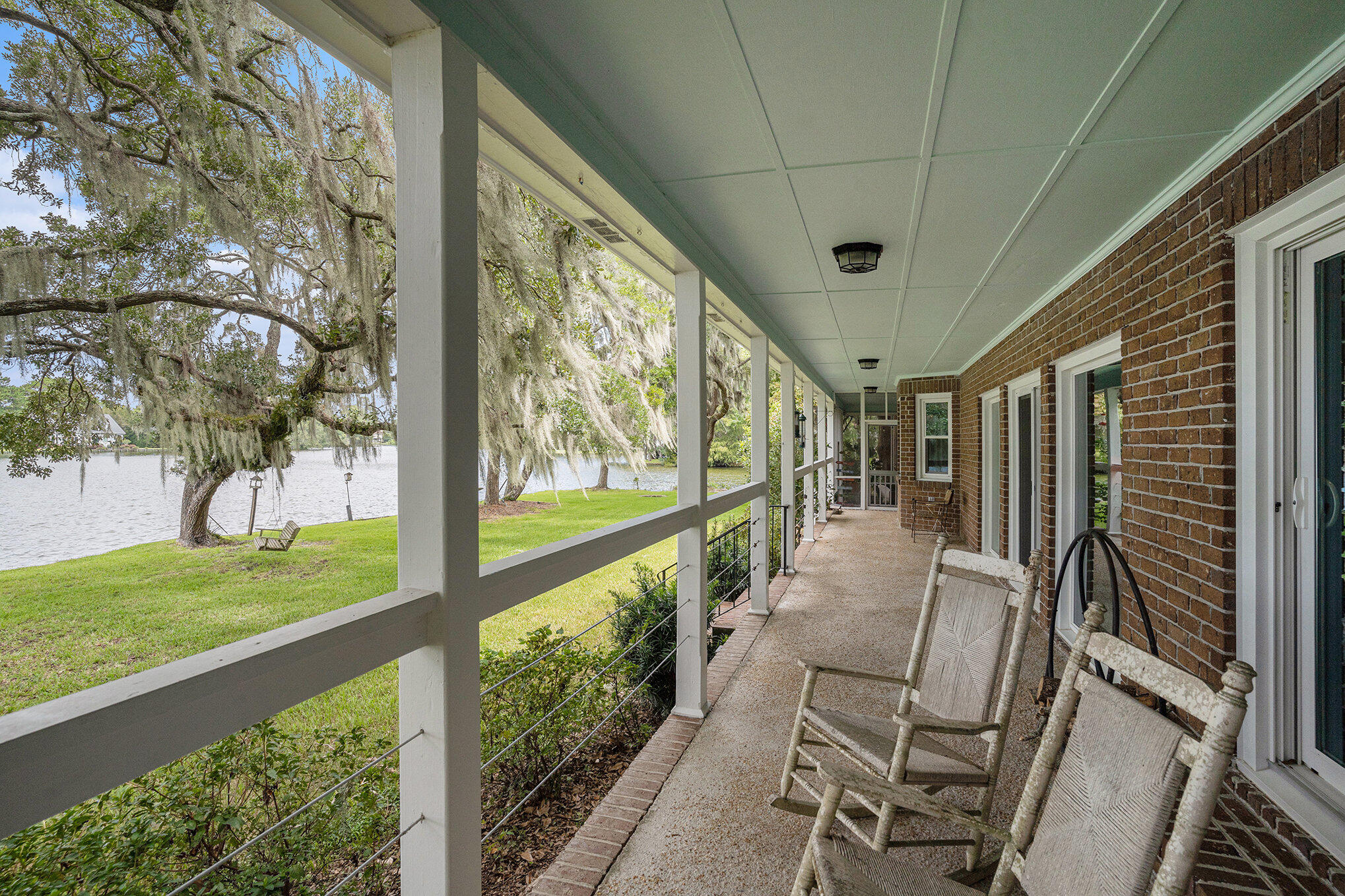 670 Libbys Point