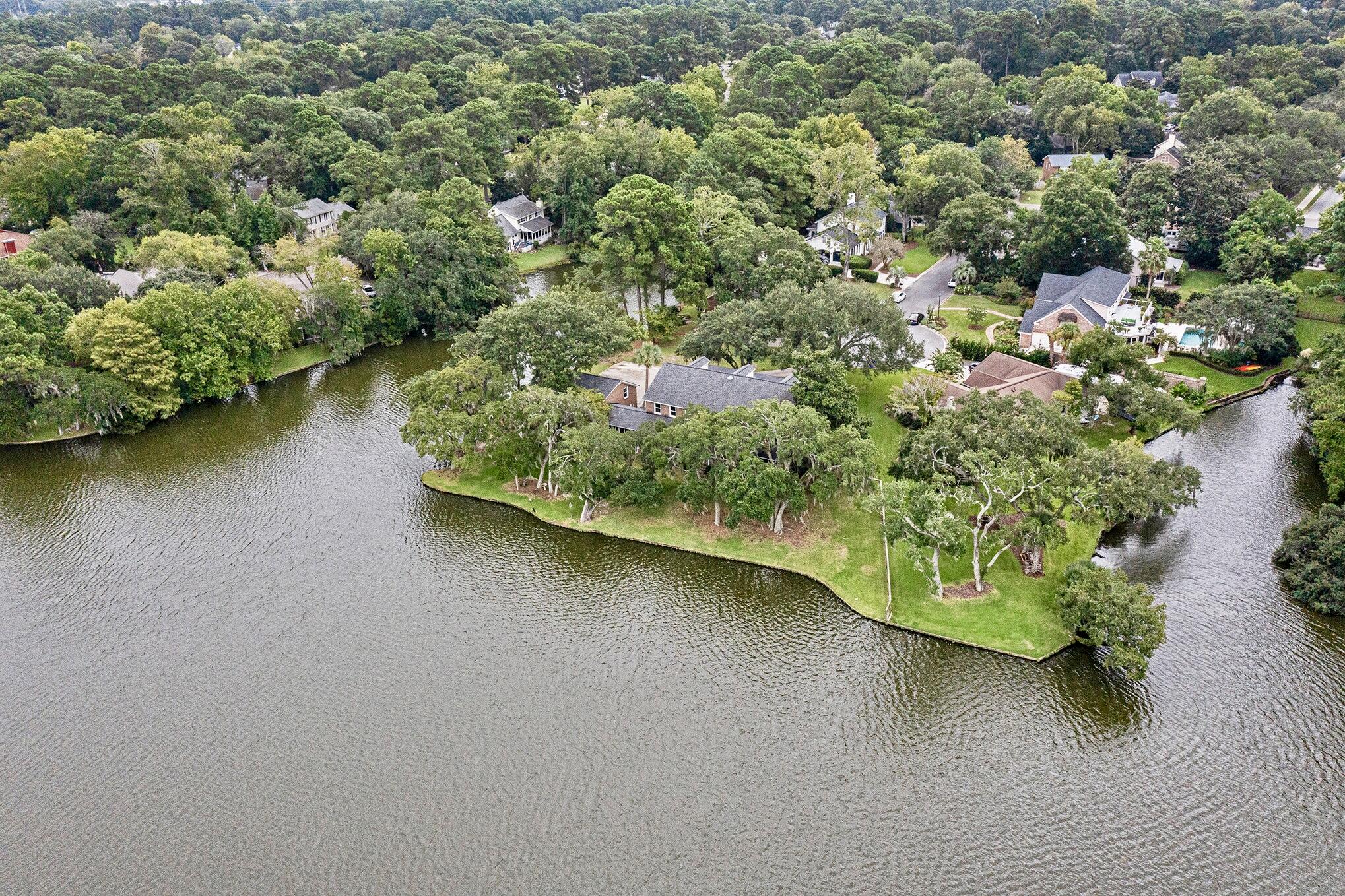 670 Libbys Point