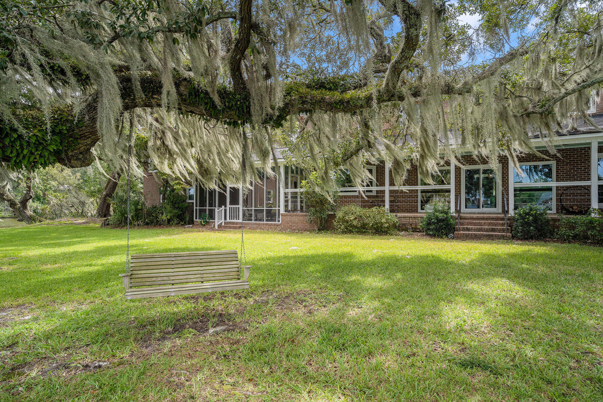 670 Libbys Point