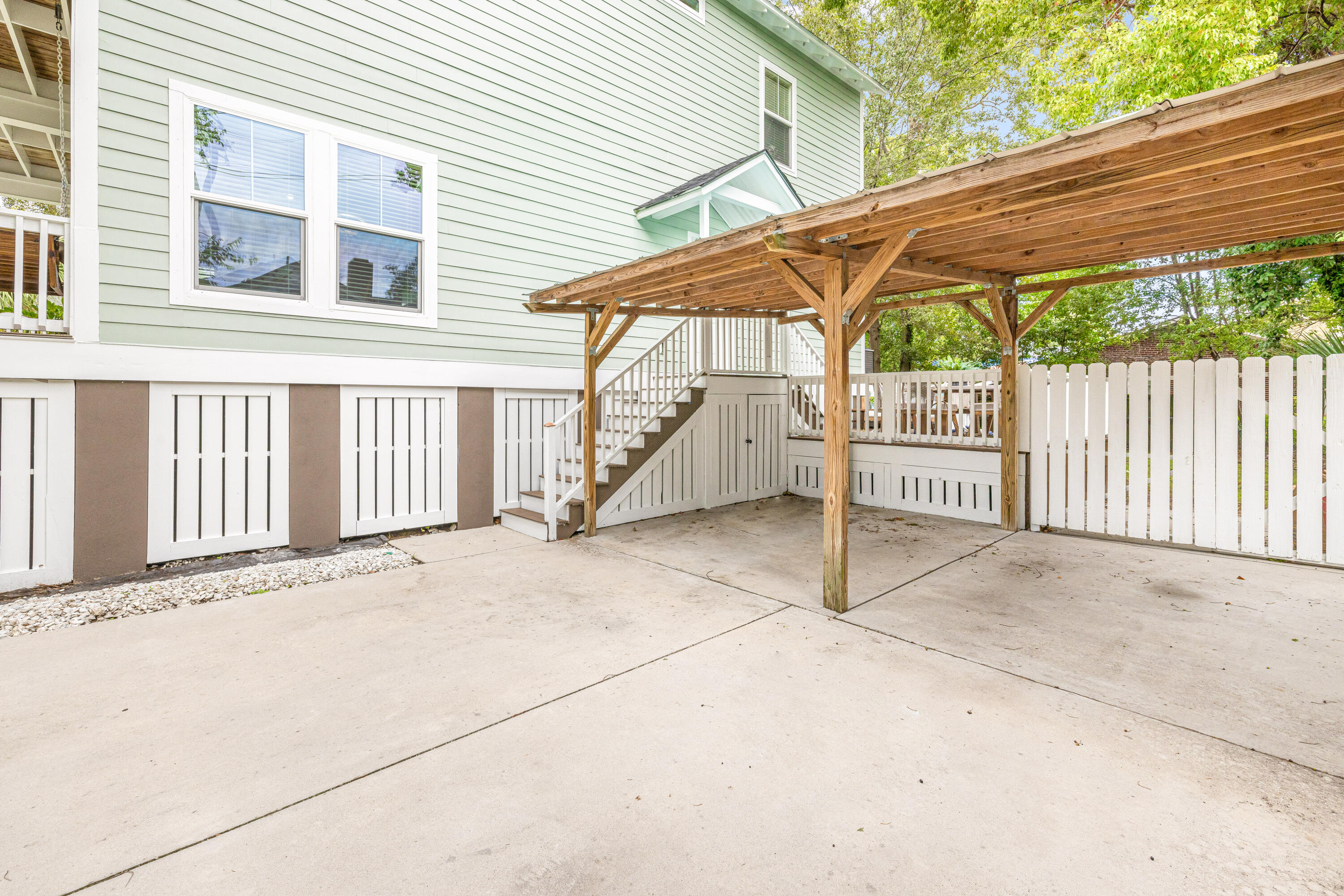 152 Maple Street