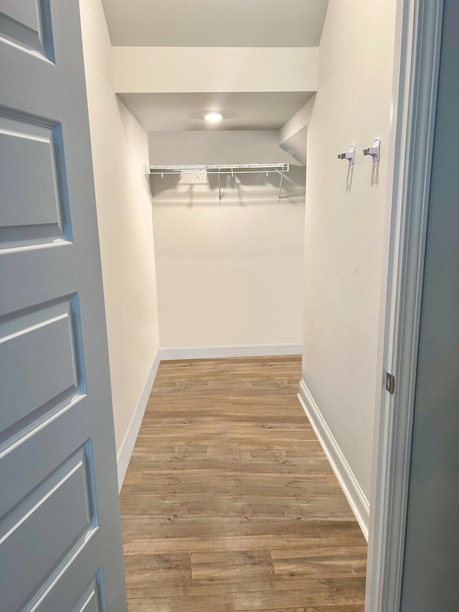 2818 Pinelog Lane