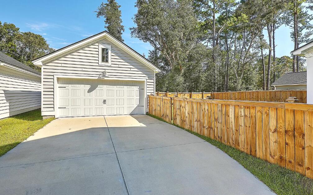2818 Pinelog Lane