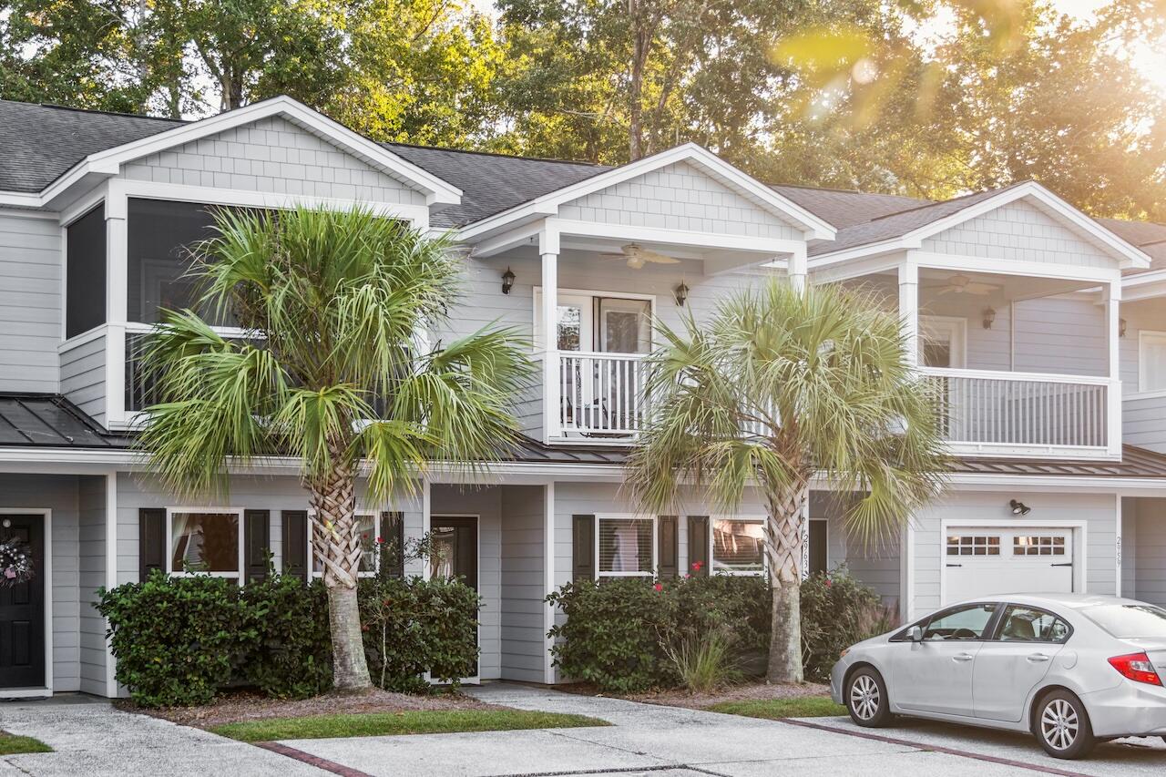 2967 Emma Lane