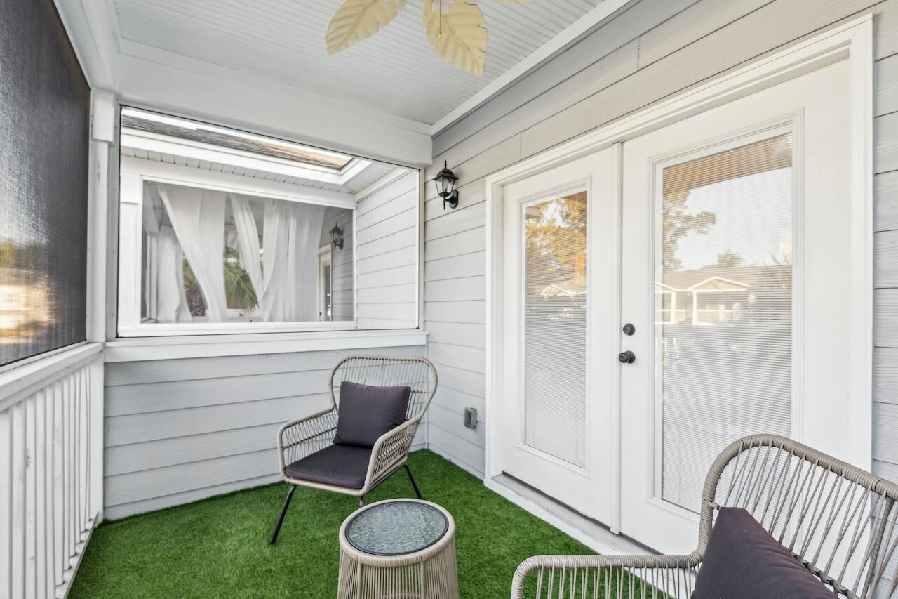 2967 Emma Lane