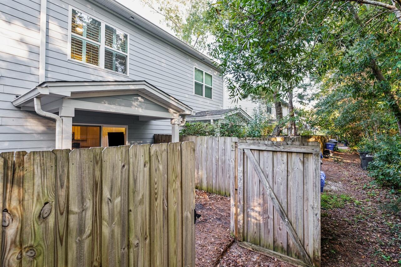 2967 Emma Lane