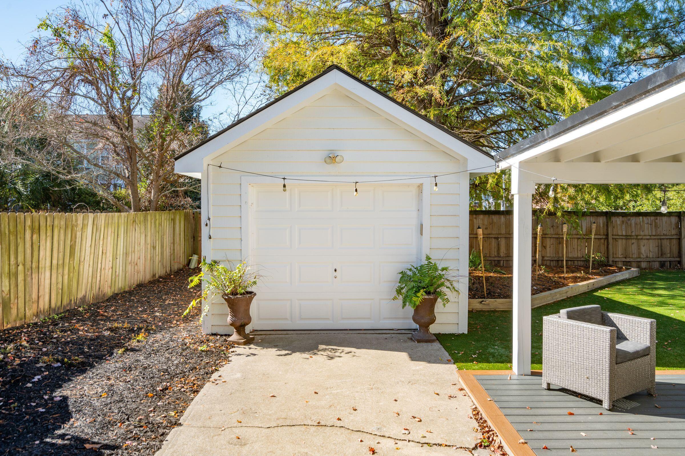 1443 Oaklanding Road