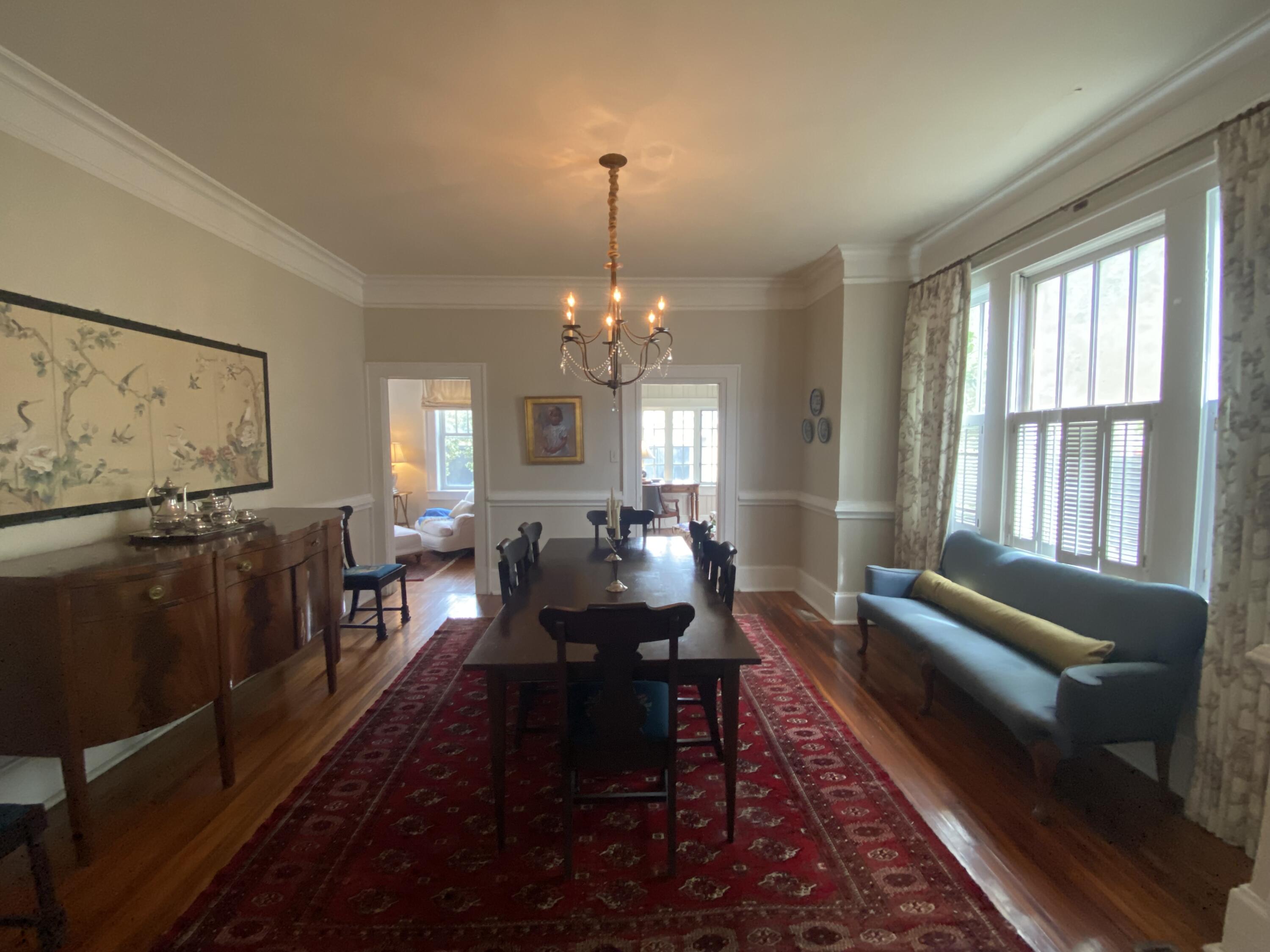 52 Parkwood Avenue