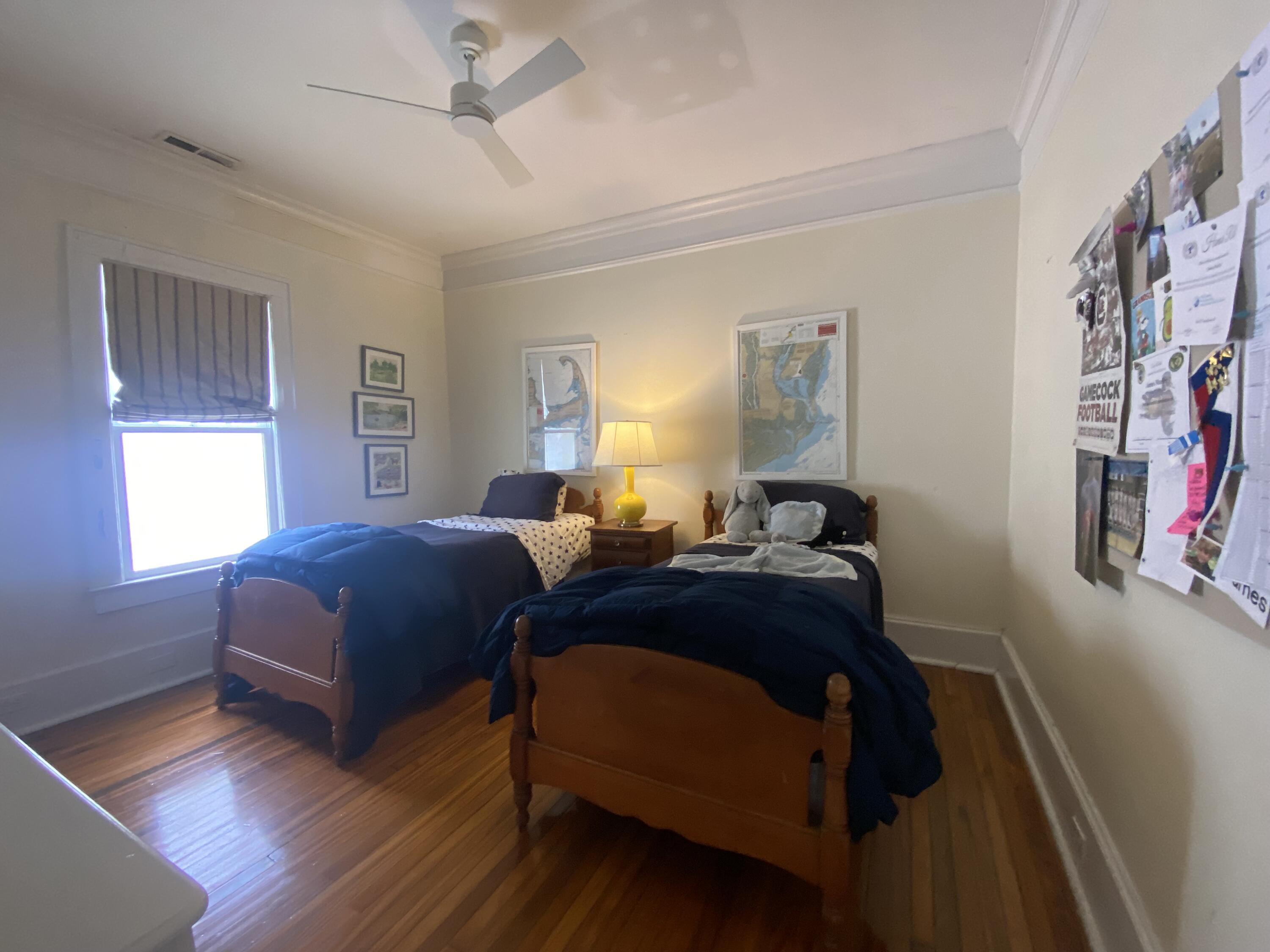 52 Parkwood Avenue