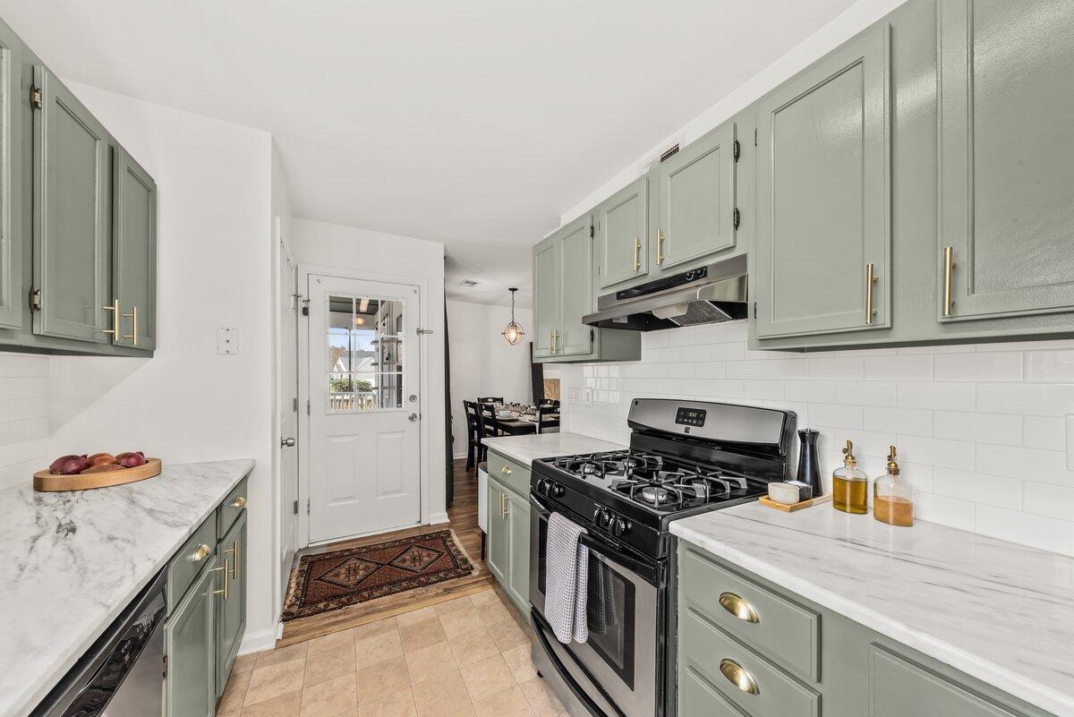 12 Palmetto Park Drive