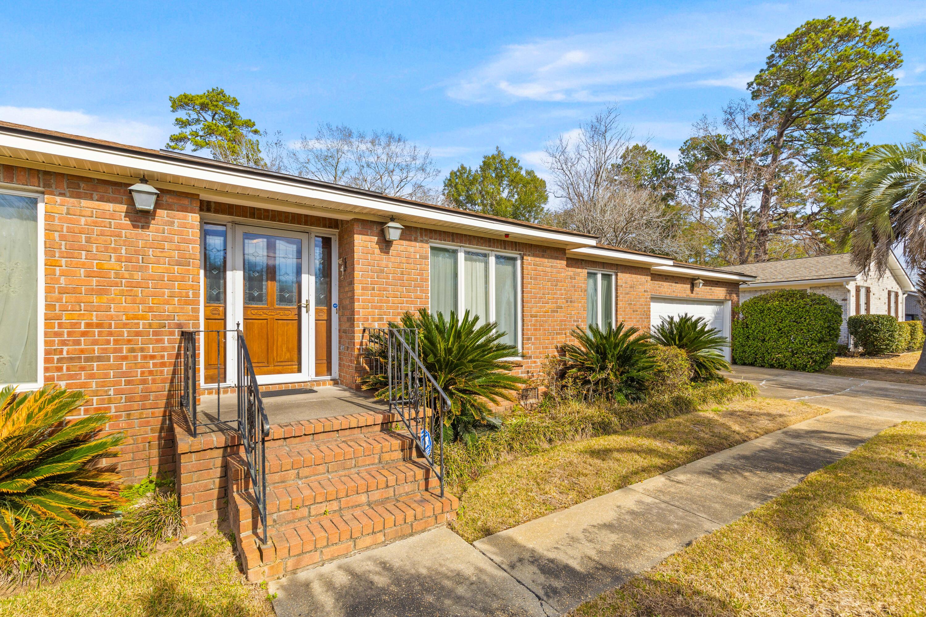 1060 Yeamans Hall Road