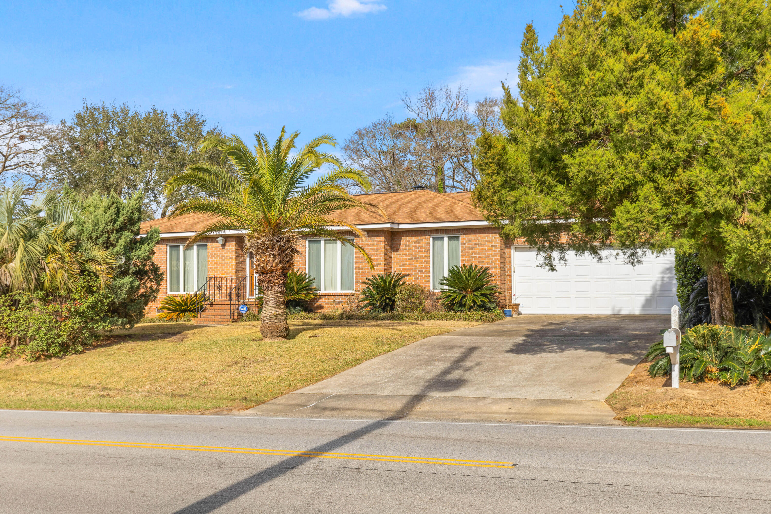 1060 Yeamans Hall Road
