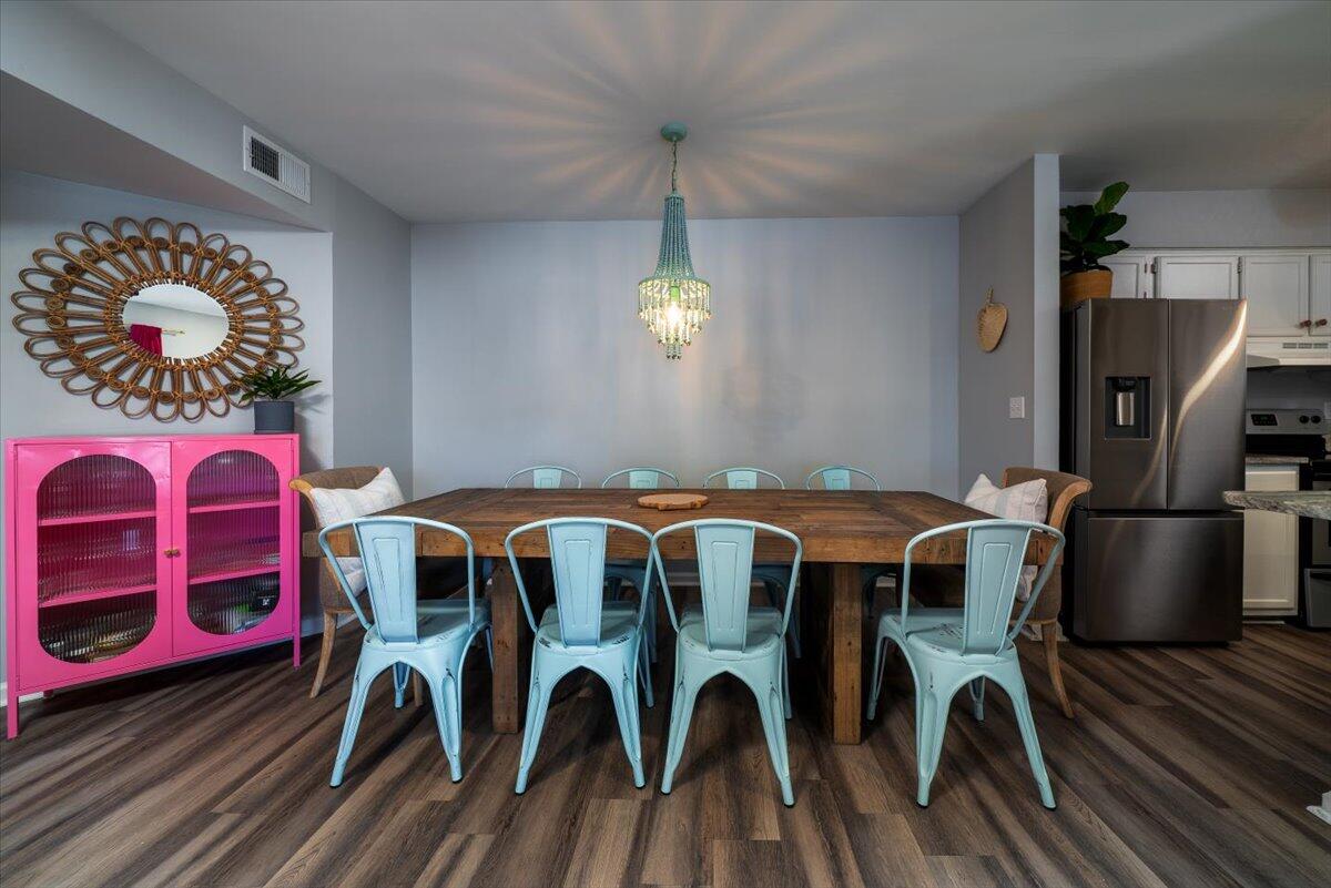1054 Anna Knapp Boulevard # 4e