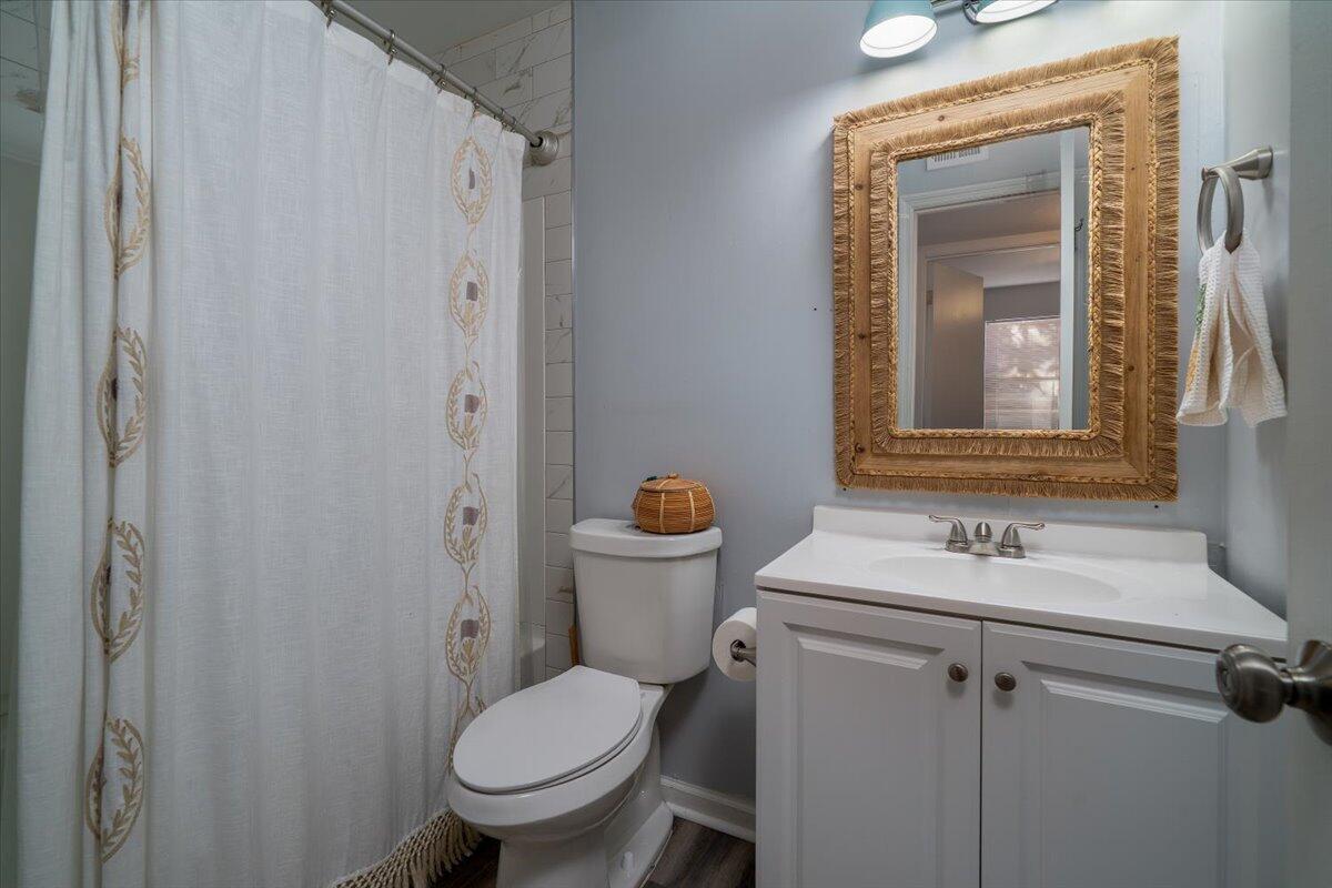 1054 Anna Knapp Boulevard # 4e