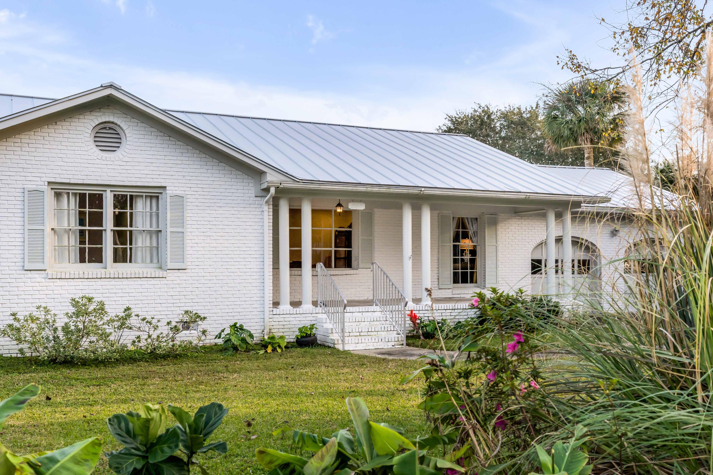 561 Seaward Drive