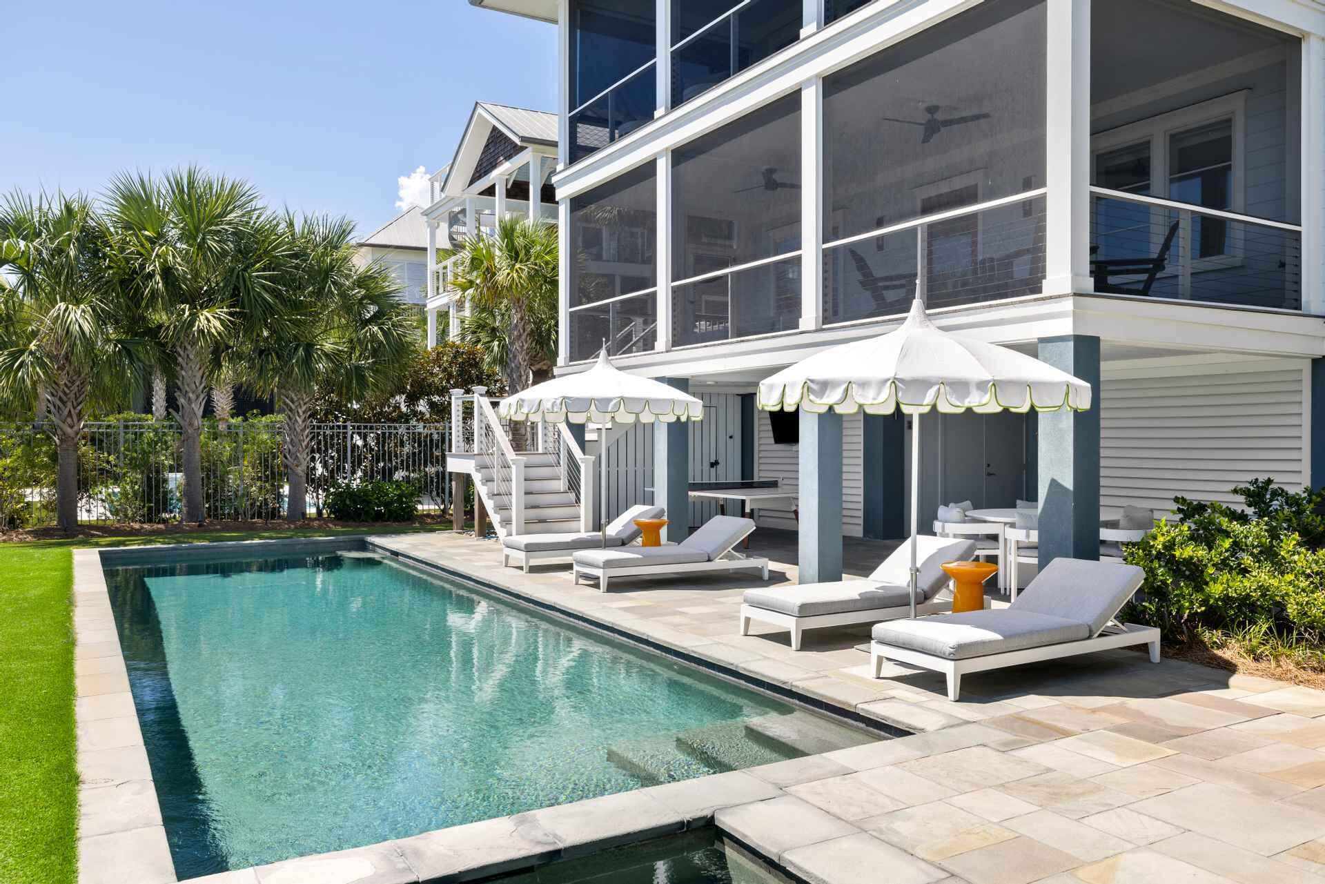 122 Charleston Boulevard