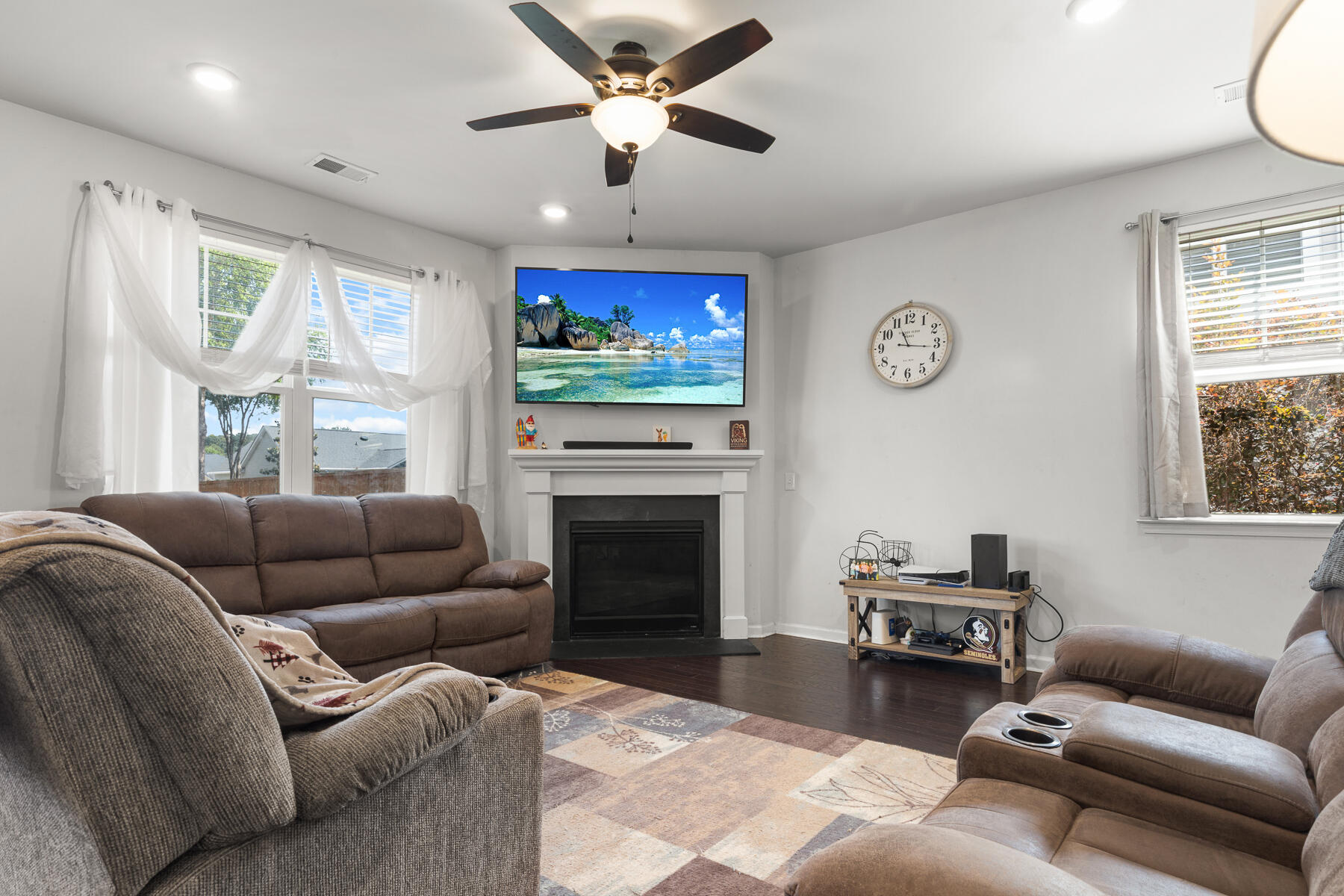 2746 Sunrose Lane