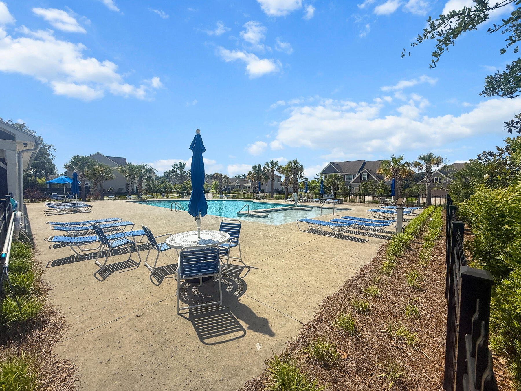 2746 Sunrose Lane