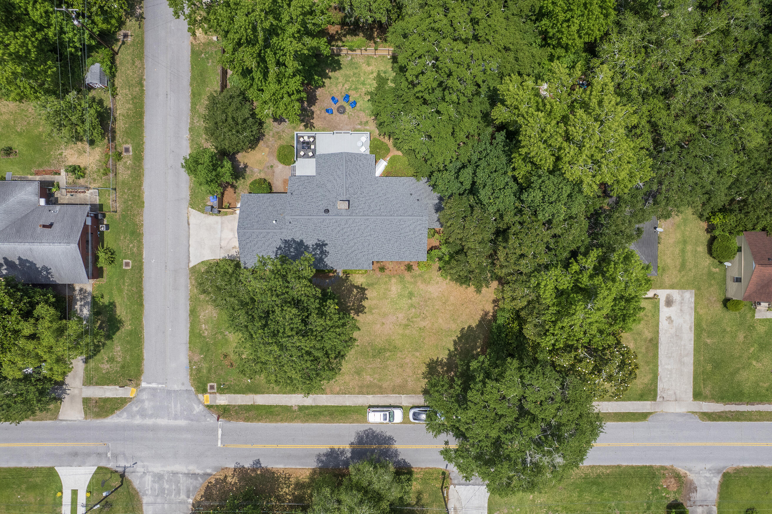 1350 Mosstree Road