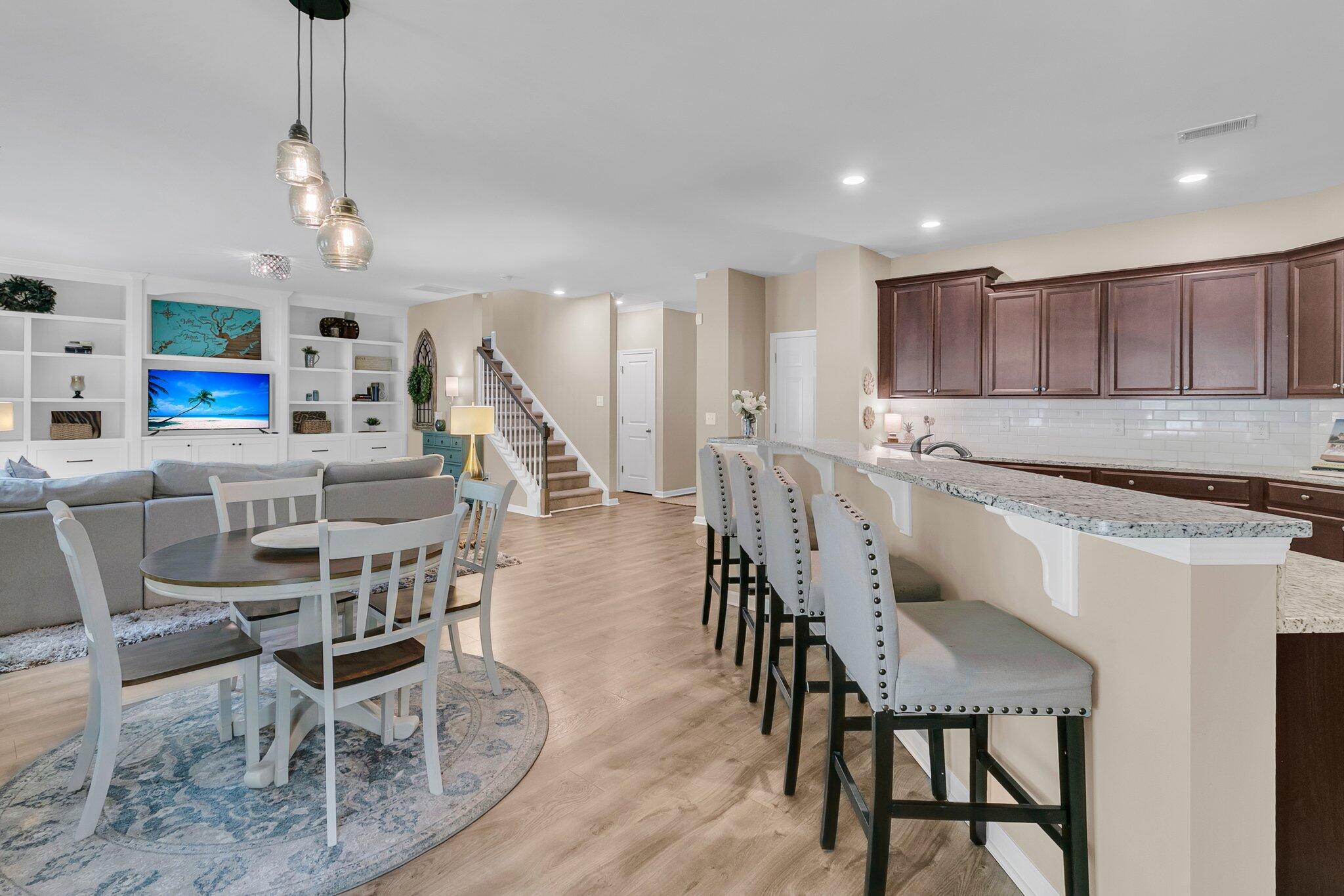 9829 English Elm Street