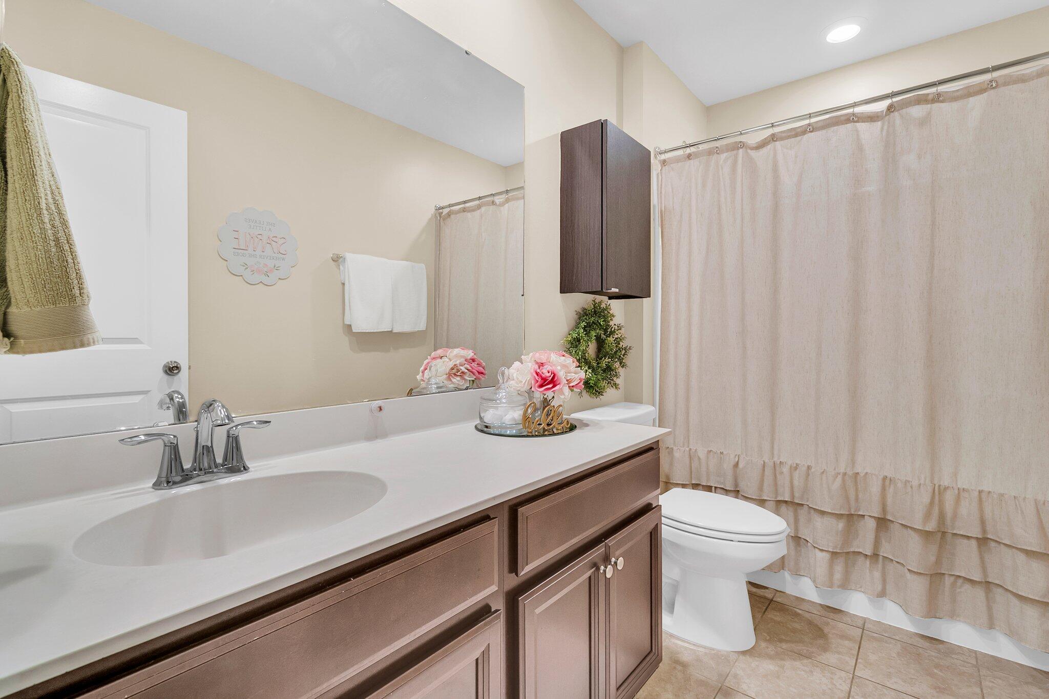 9829 English Elm Street